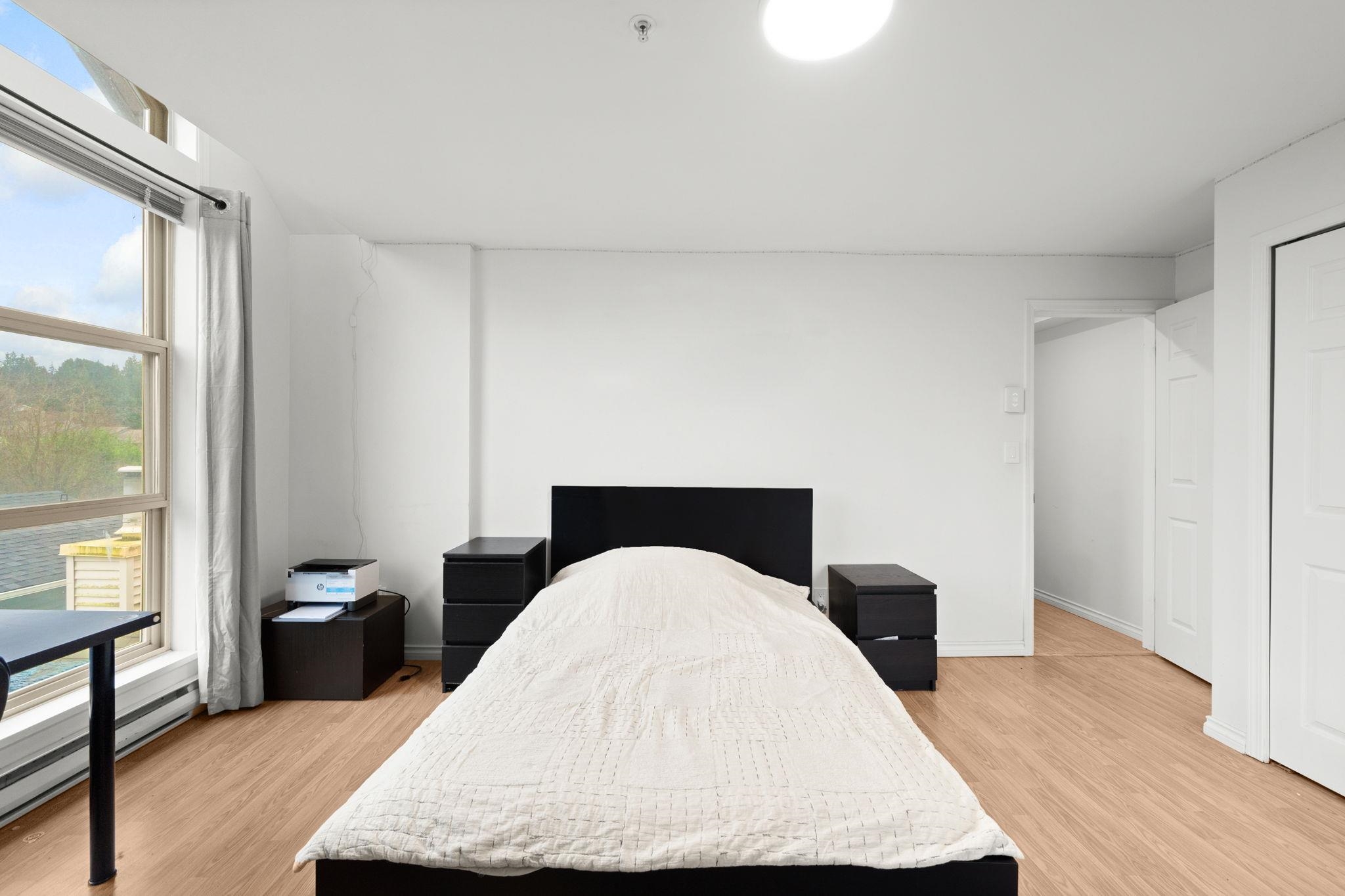 25 2378 RINDALL AVENUE Unit: 25