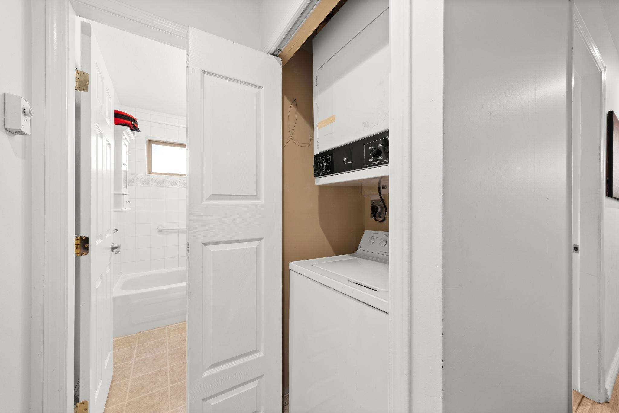 25 2378 RINDALL AVENUE Unit: 25