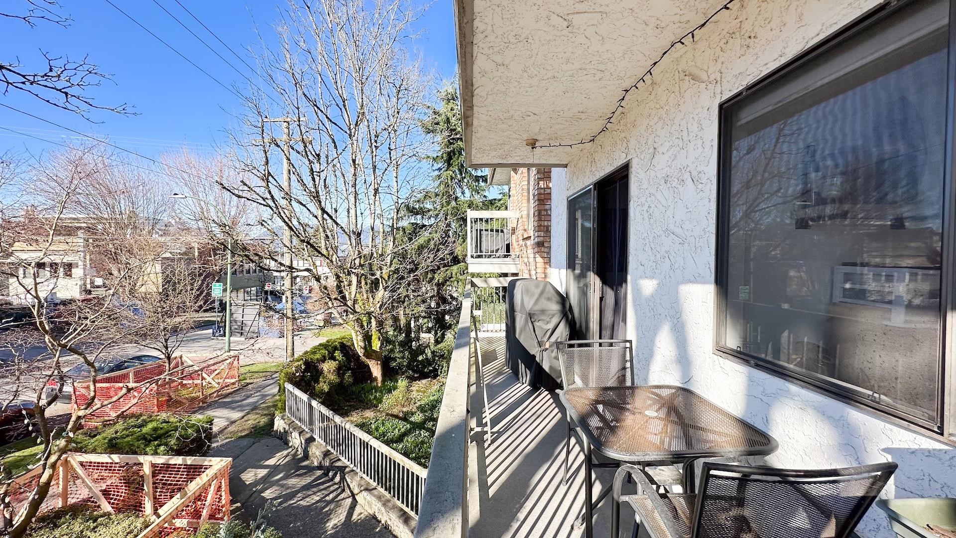 202 2080 MAPLE STREET Unit: 202