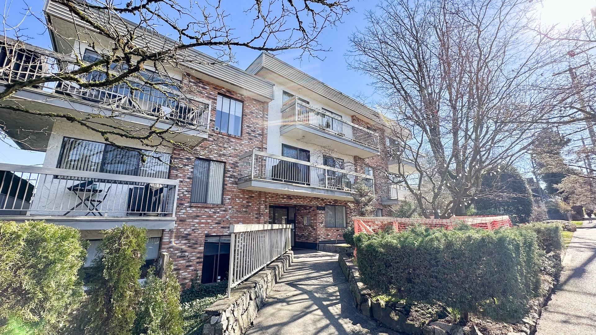 202 2080 MAPLE STREET Unit: 202