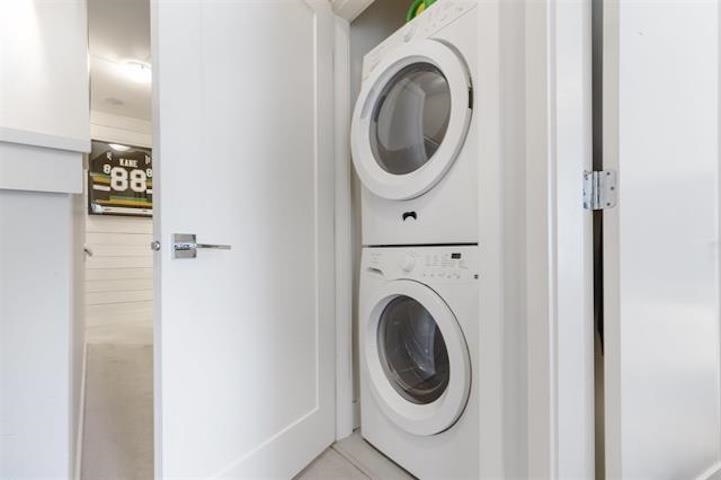 8 7811 209 STREET Unit: 8