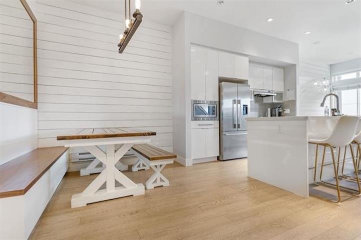 8 7811 209 STREET Unit: 8