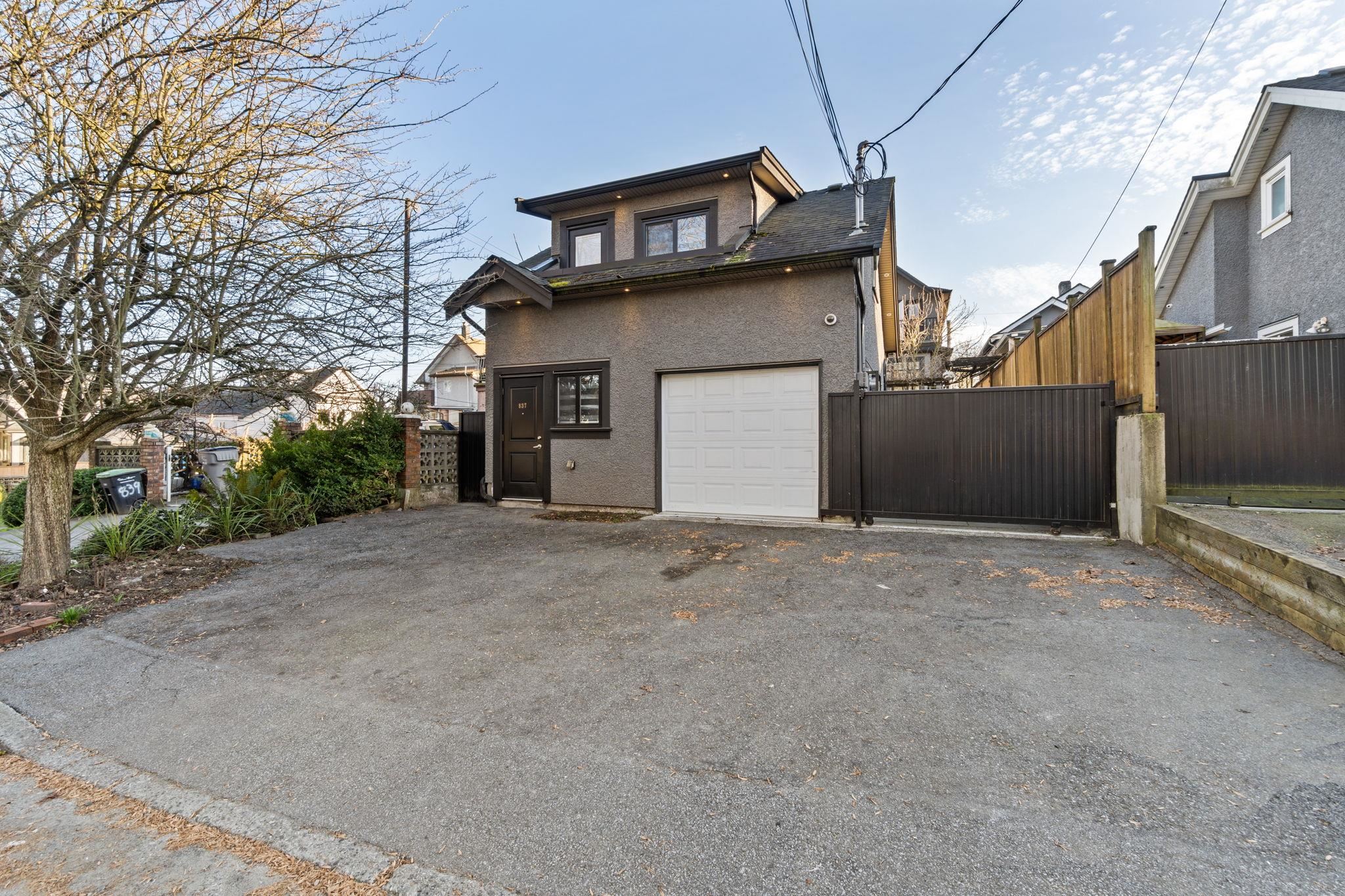 831 E KING EDWARD AVENUE