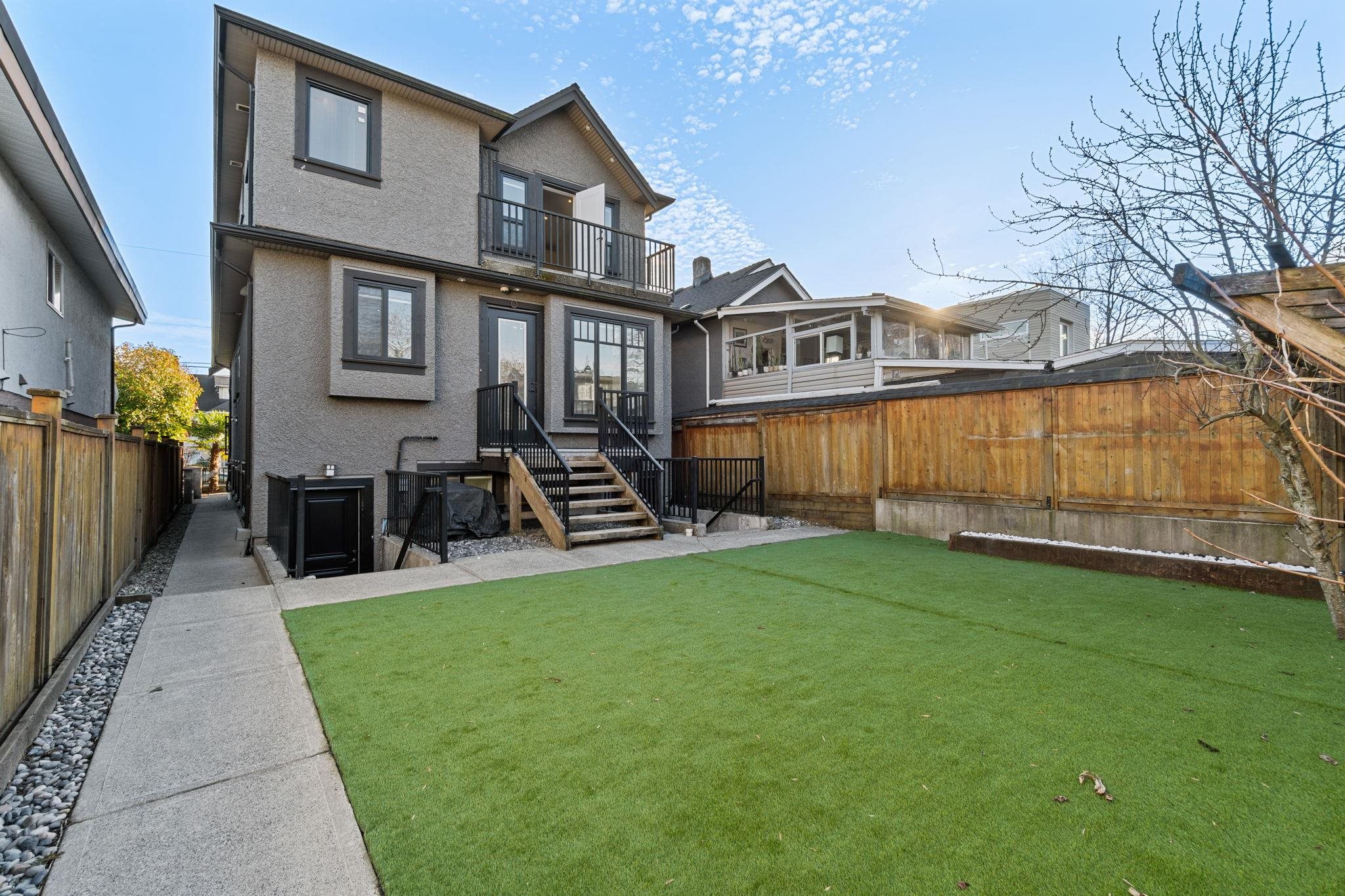 831 E KING EDWARD AVENUE