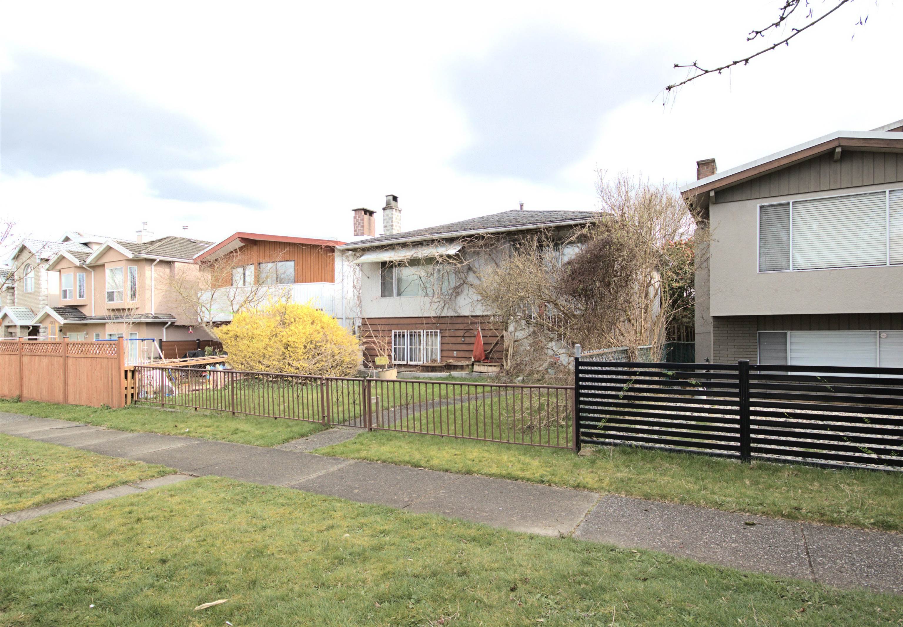 4804 CULLODEN STREET