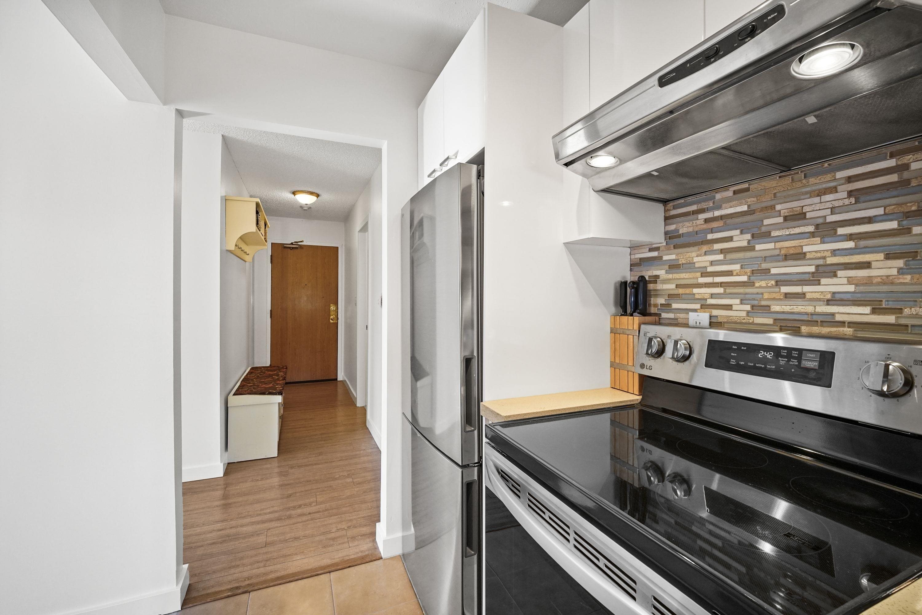 301 674 W 17TH AVENUE Unit: 301