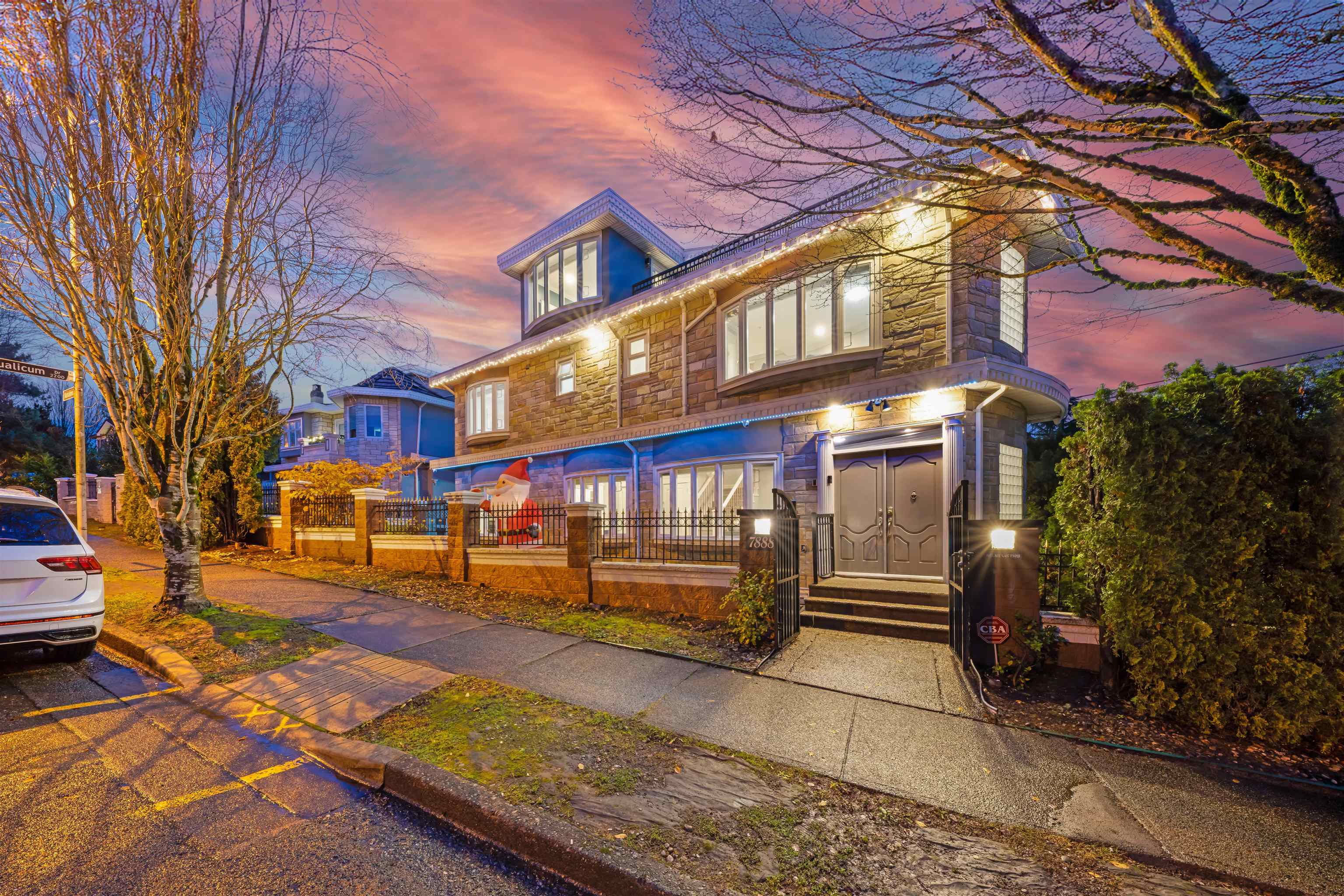 7778 NANAIMO STREET