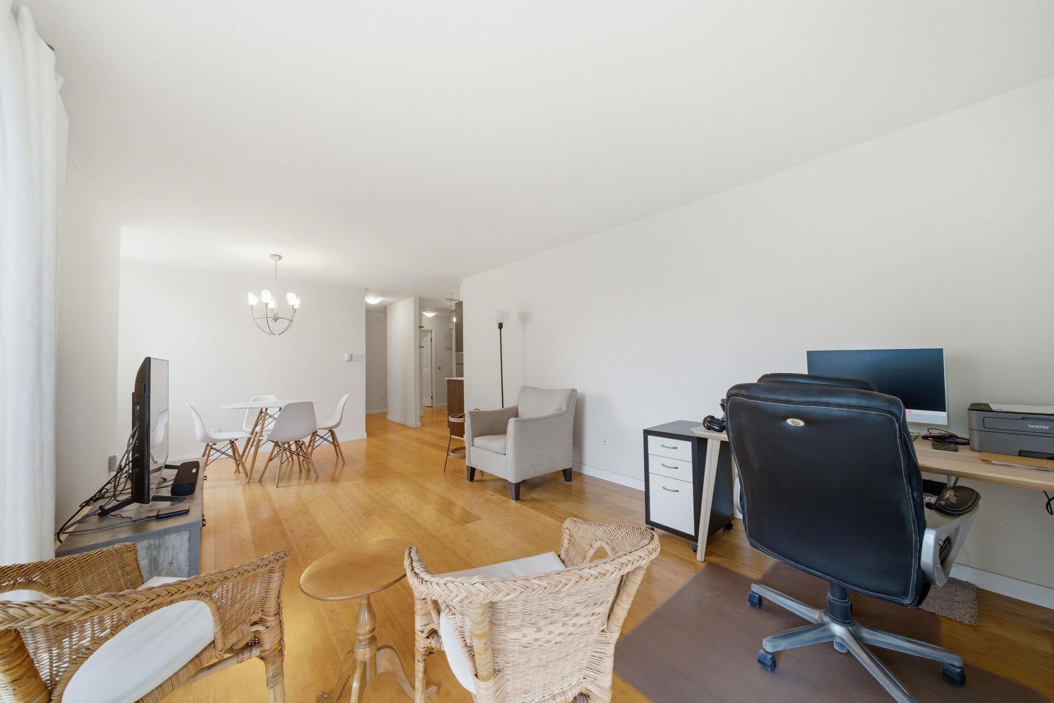 503 3755 BARTLETT COURT Unit: 503