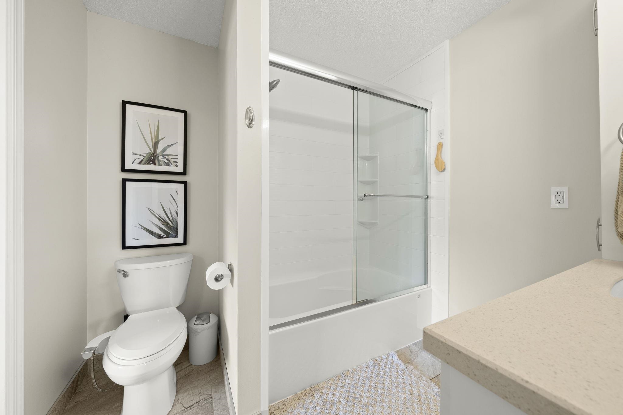 201 5464 201A STREET Unit: 201