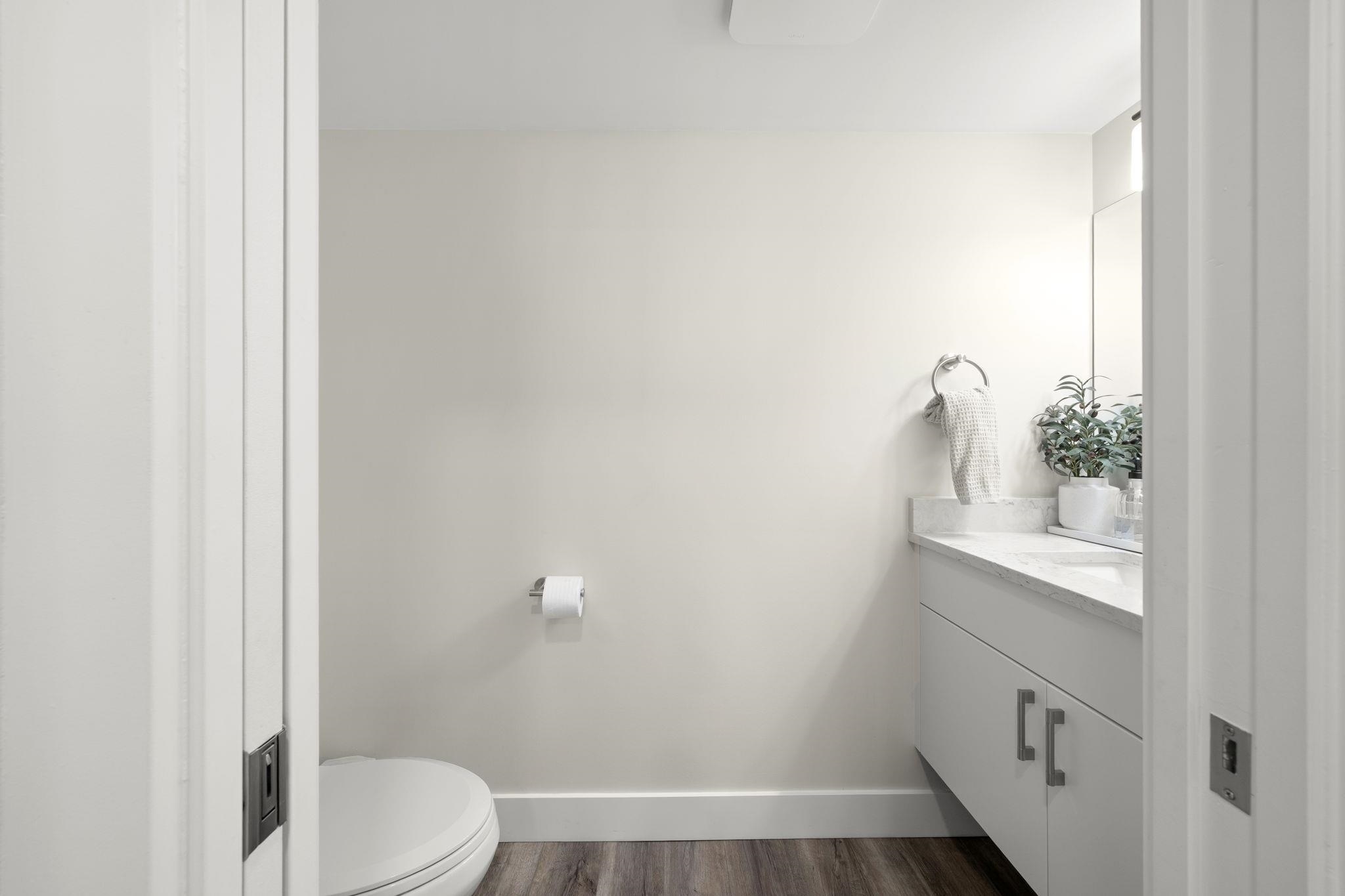 201 5464 201A STREET Unit: 201