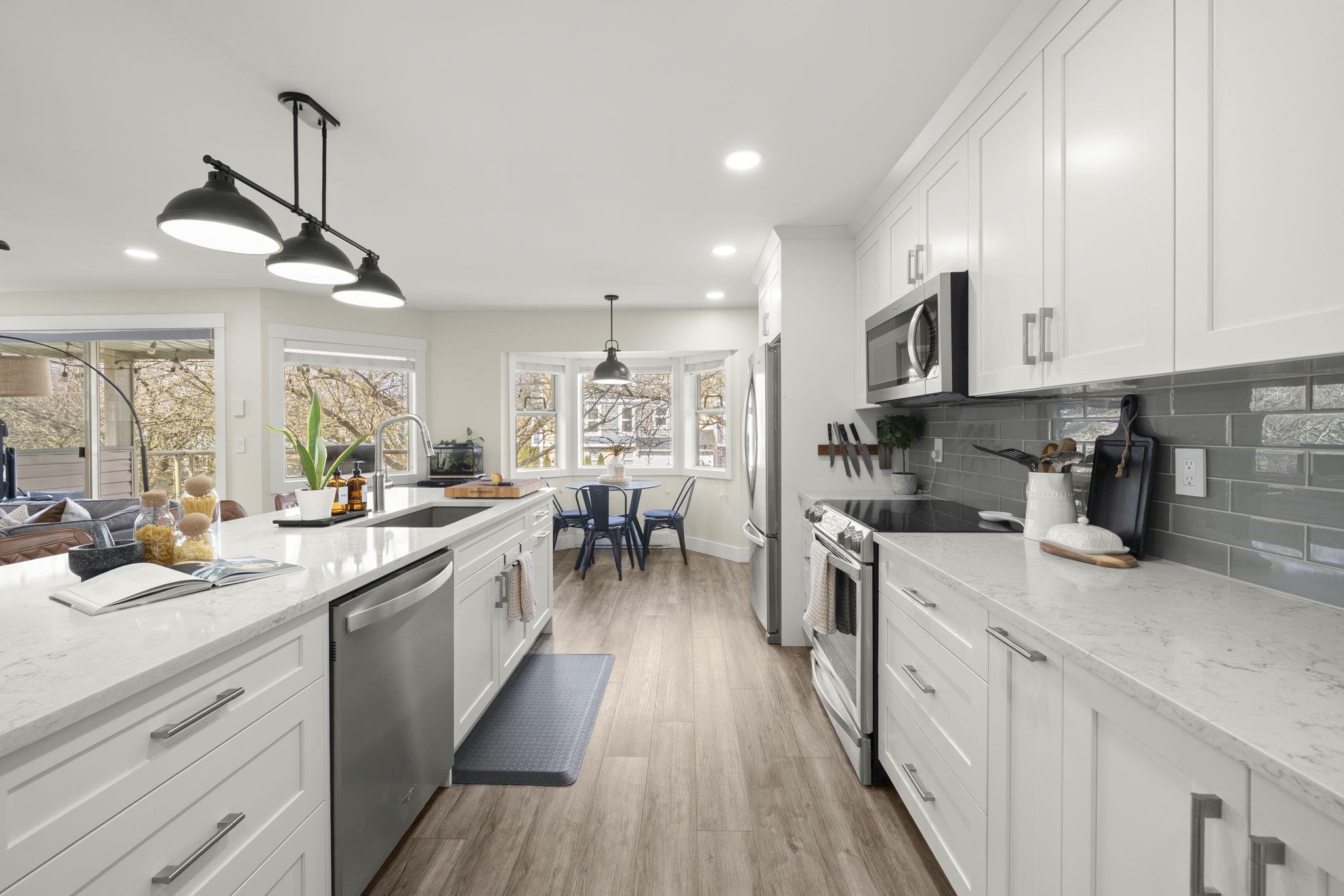 201 5464 201A STREET Unit: 201