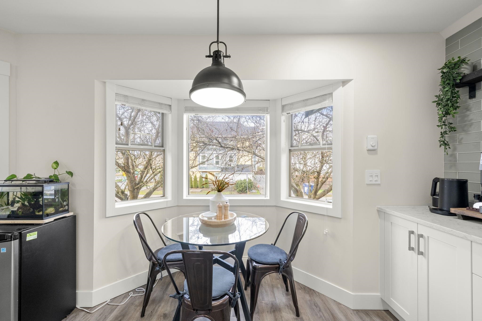 201 5464 201A STREET Unit: 201