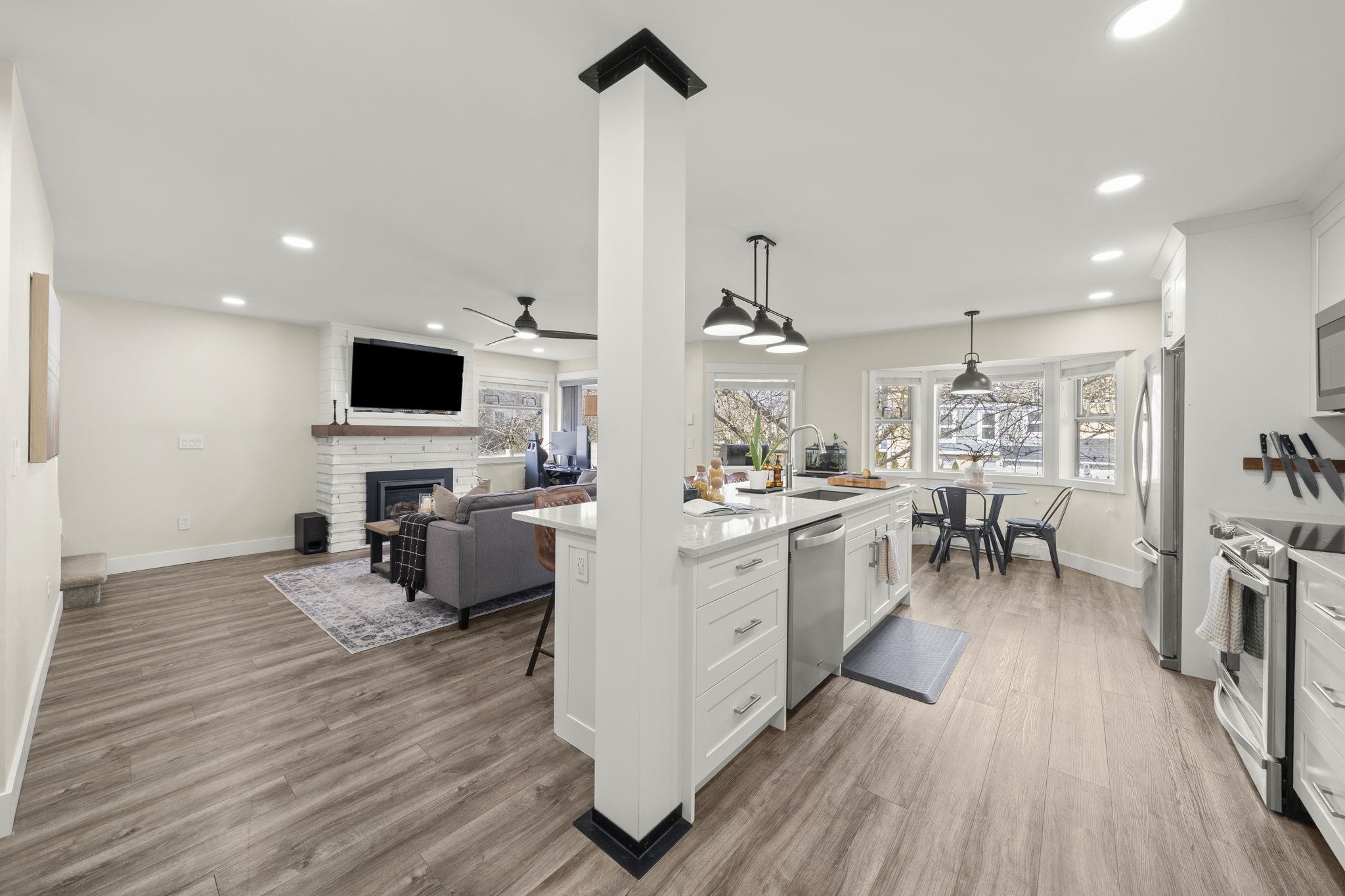 201 5464 201A STREET Unit: 201