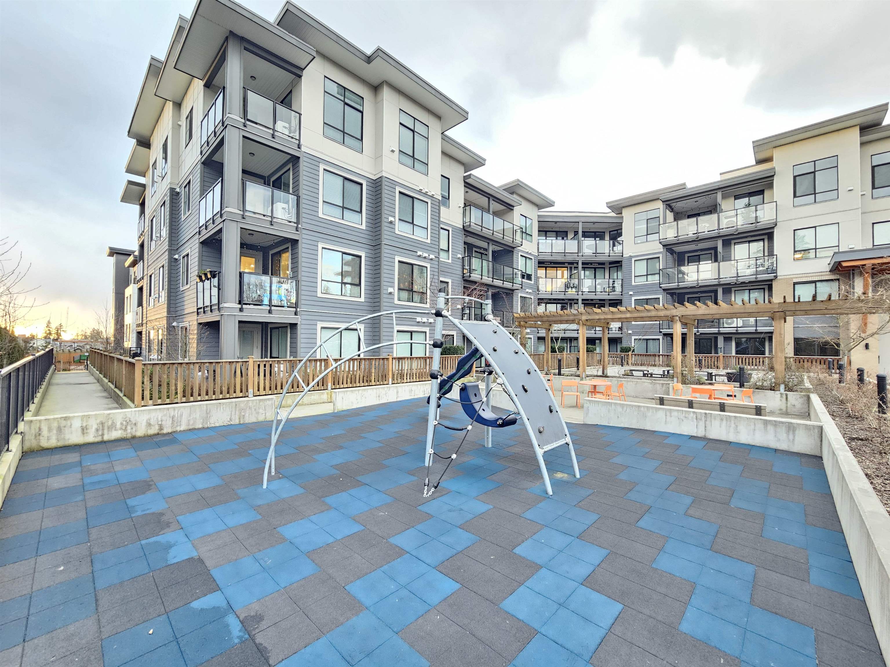 115 20356 72B AVENUE Unit: 115
