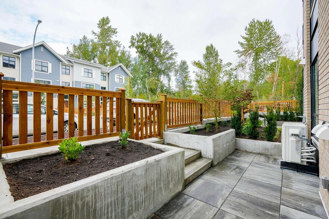 115 20356 72B AVENUE Unit: 115