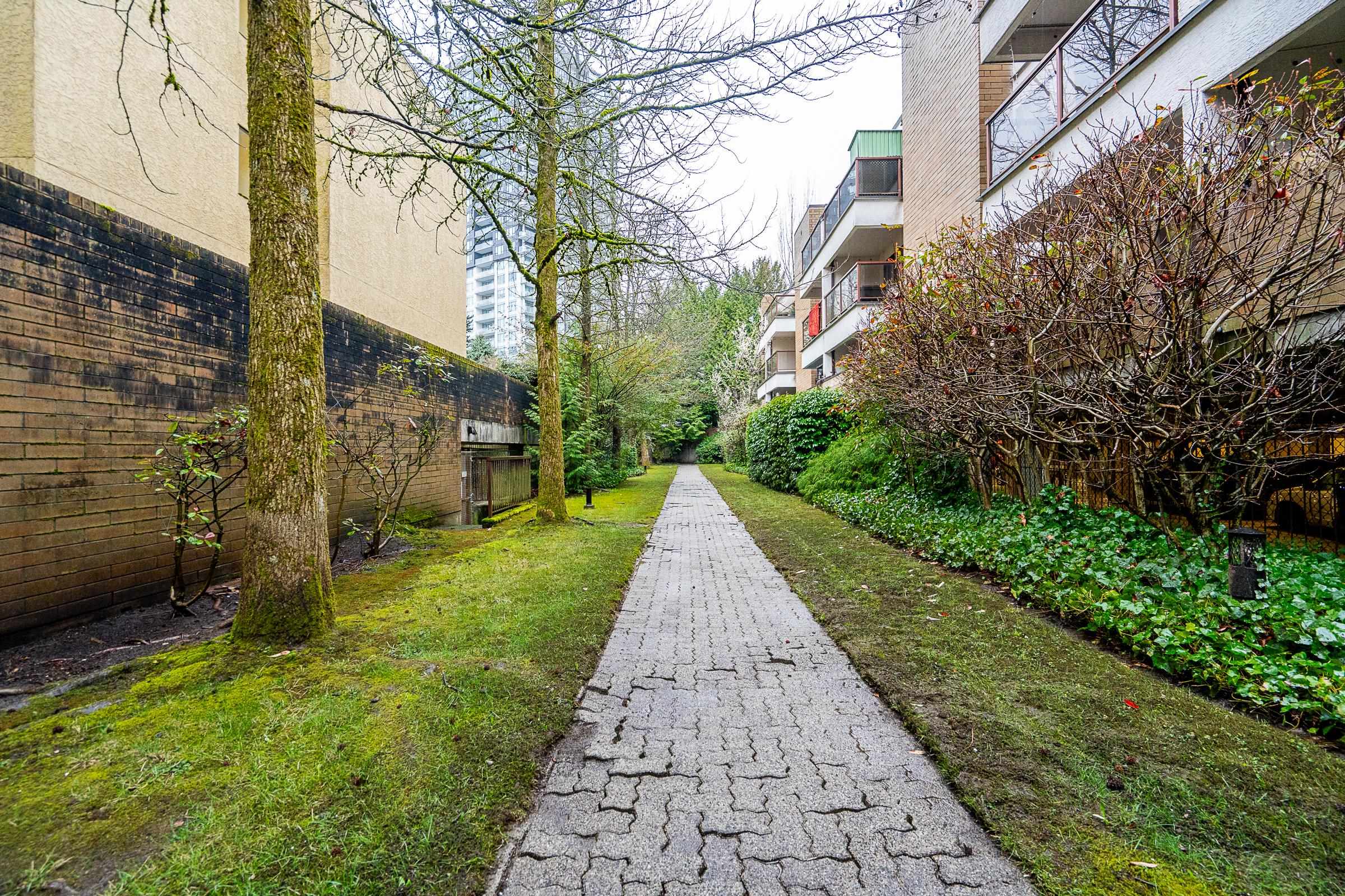 205 13364 102 AVENUE Unit: 205