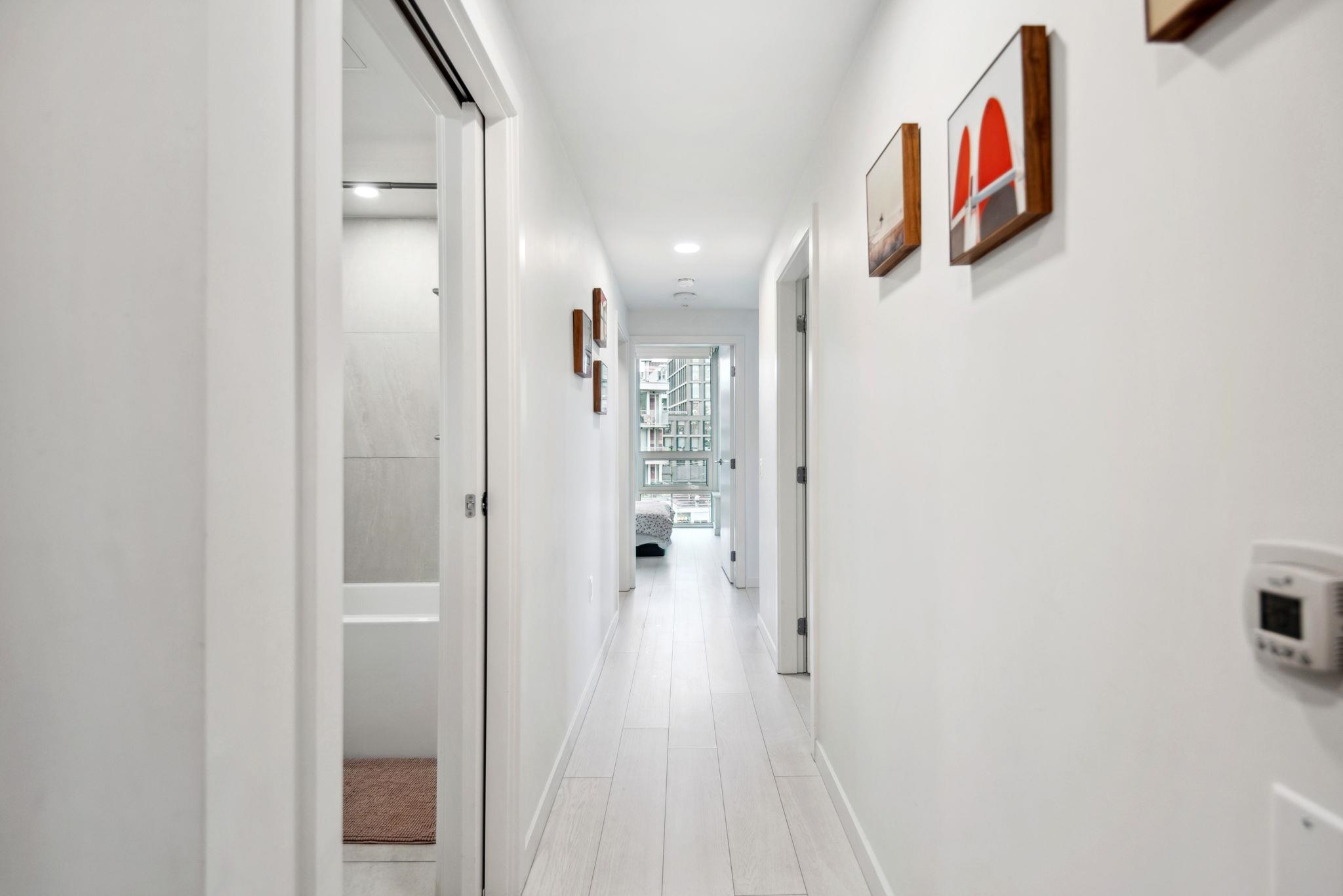 602 180 E 2ND AVENUE Unit: 602