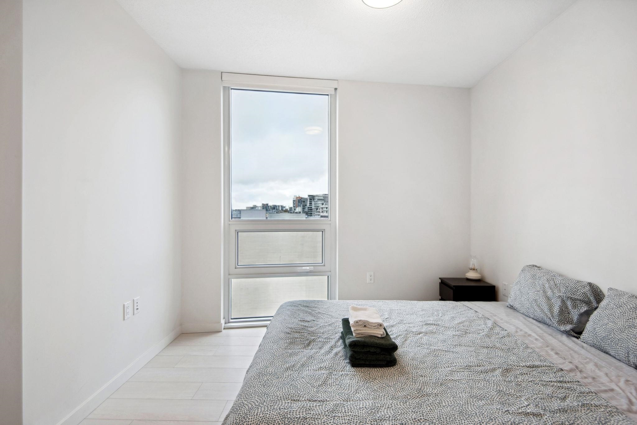 602 180 E 2ND AVENUE Unit: 602