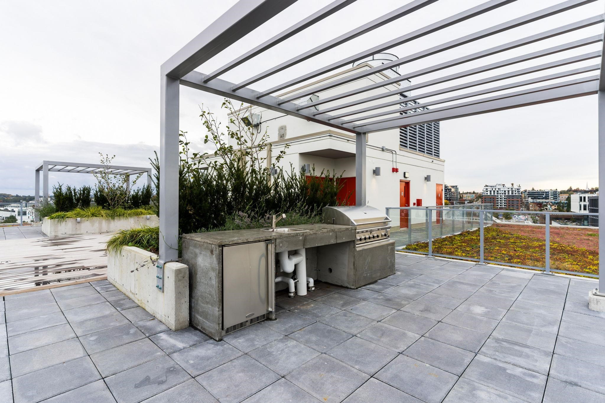 602 180 E 2ND AVENUE Unit: 602