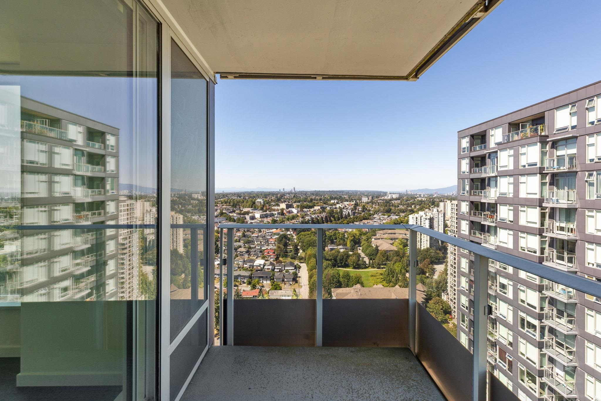 2902 5515 BOUNDARY ROAD Unit: 2902