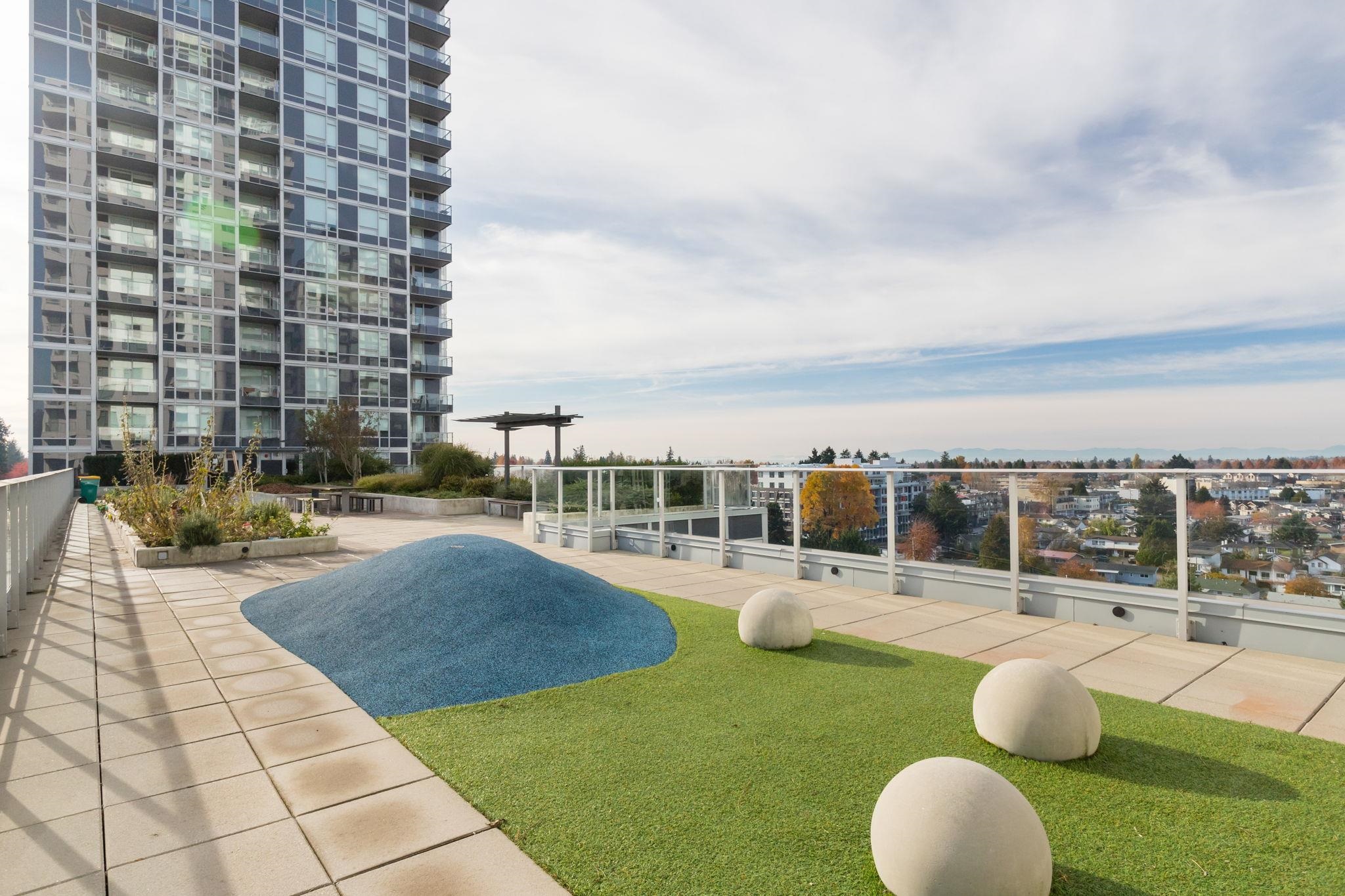 2902 5515 BOUNDARY ROAD Unit: 2902