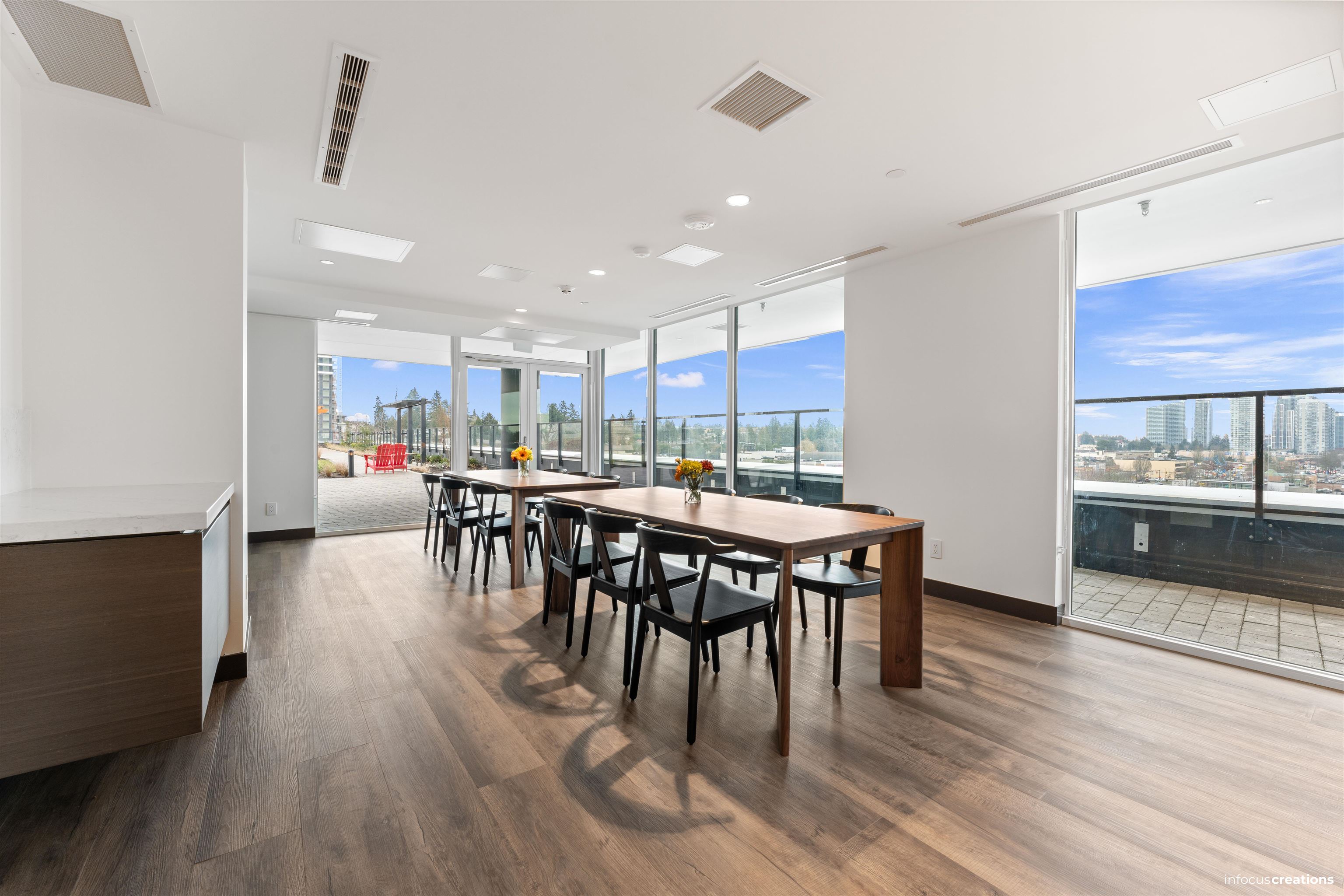 1205 10750 135A STREET Unit: 1205