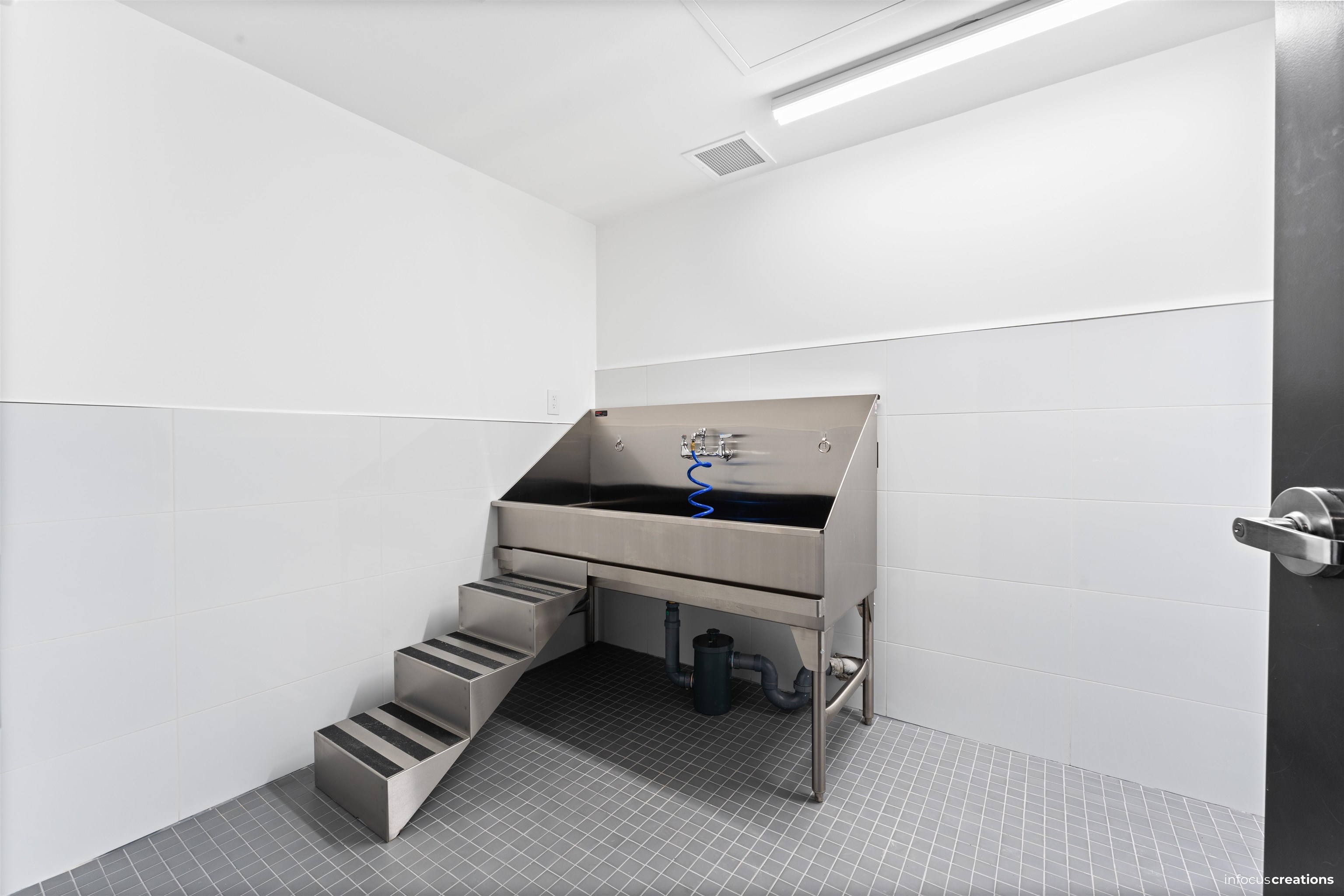 1205 10750 135A STREET Unit: 1205