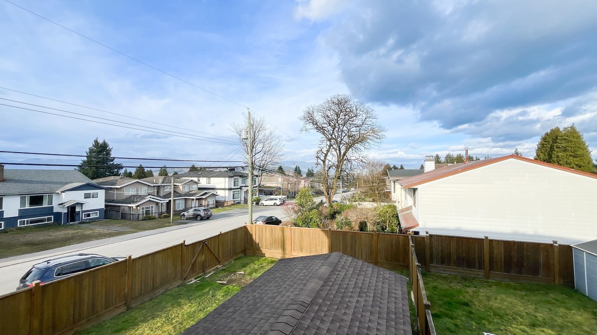 6916 CUNNINGHAM COURT