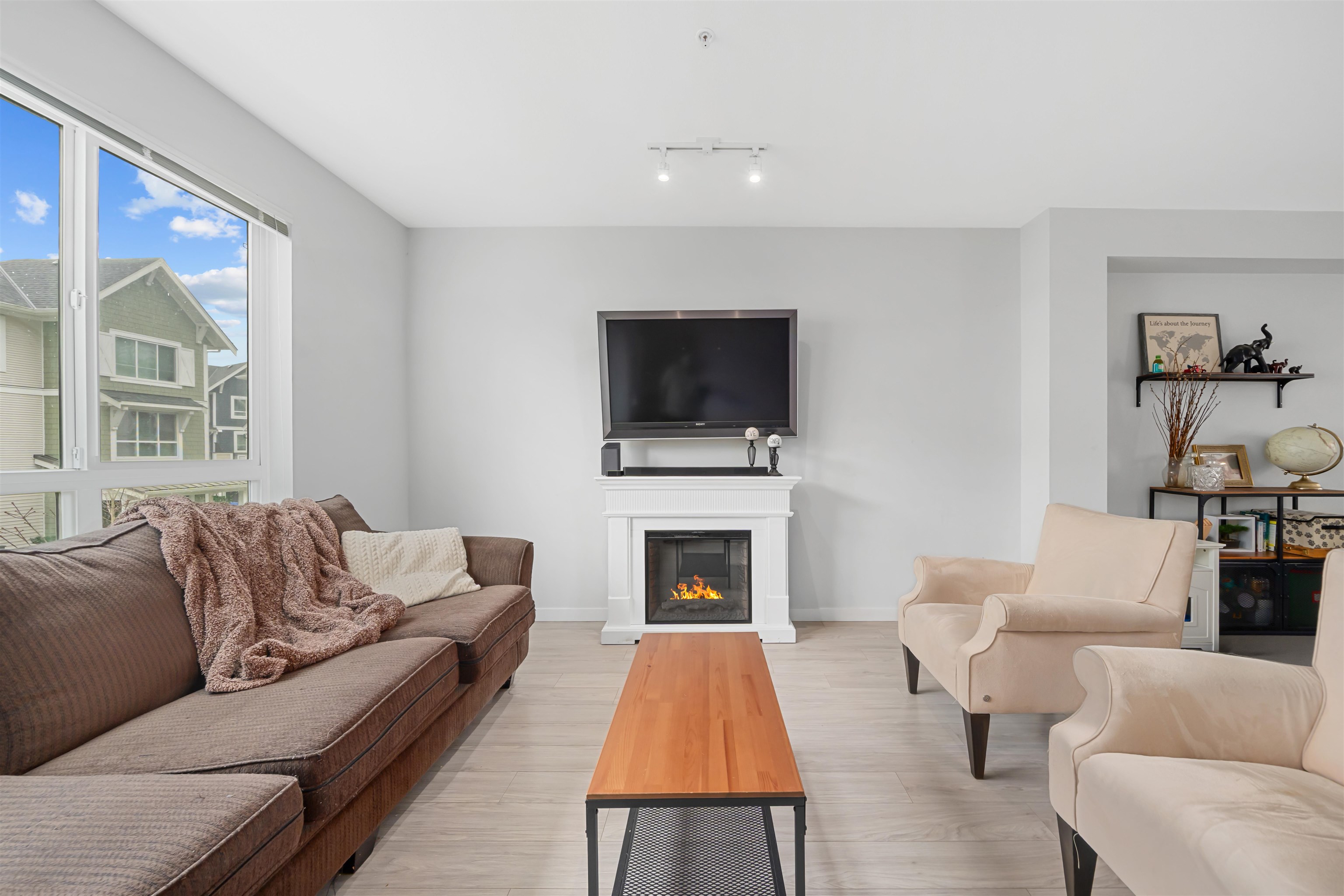 74 8335 NELSON STREET Unit: 74