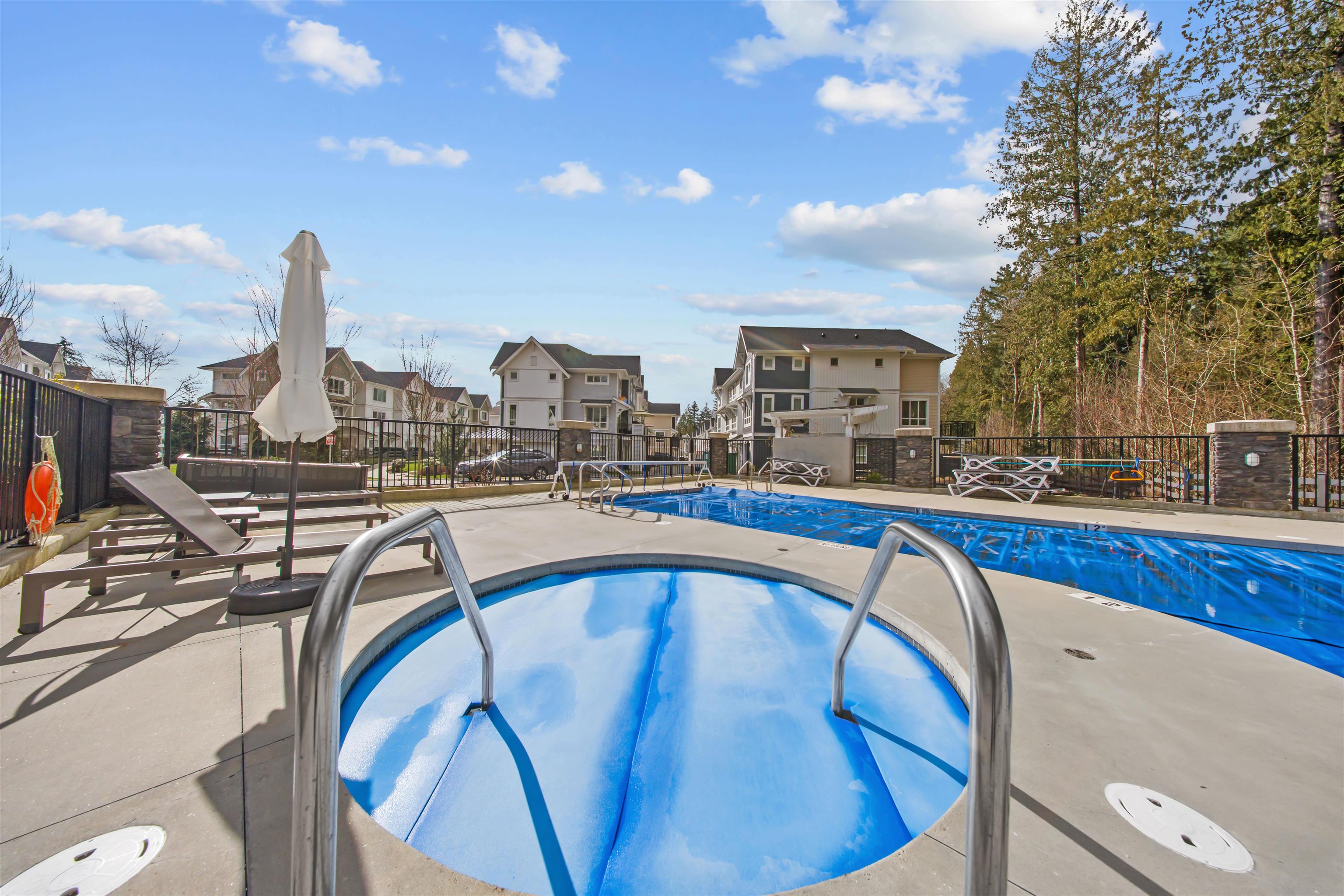 74 8335 NELSON STREET Unit: 74