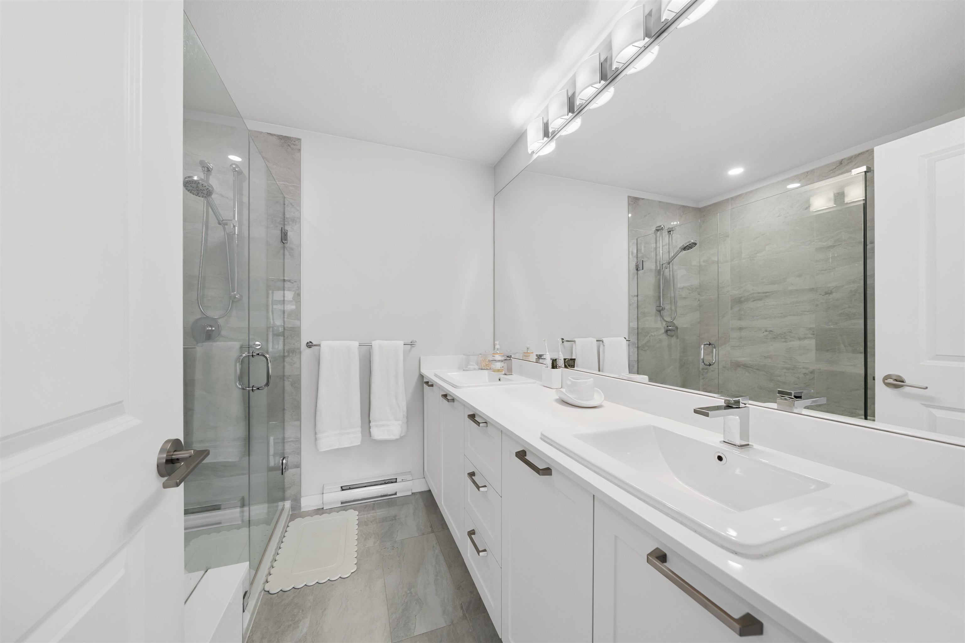 74 8335 NELSON STREET Unit: 74