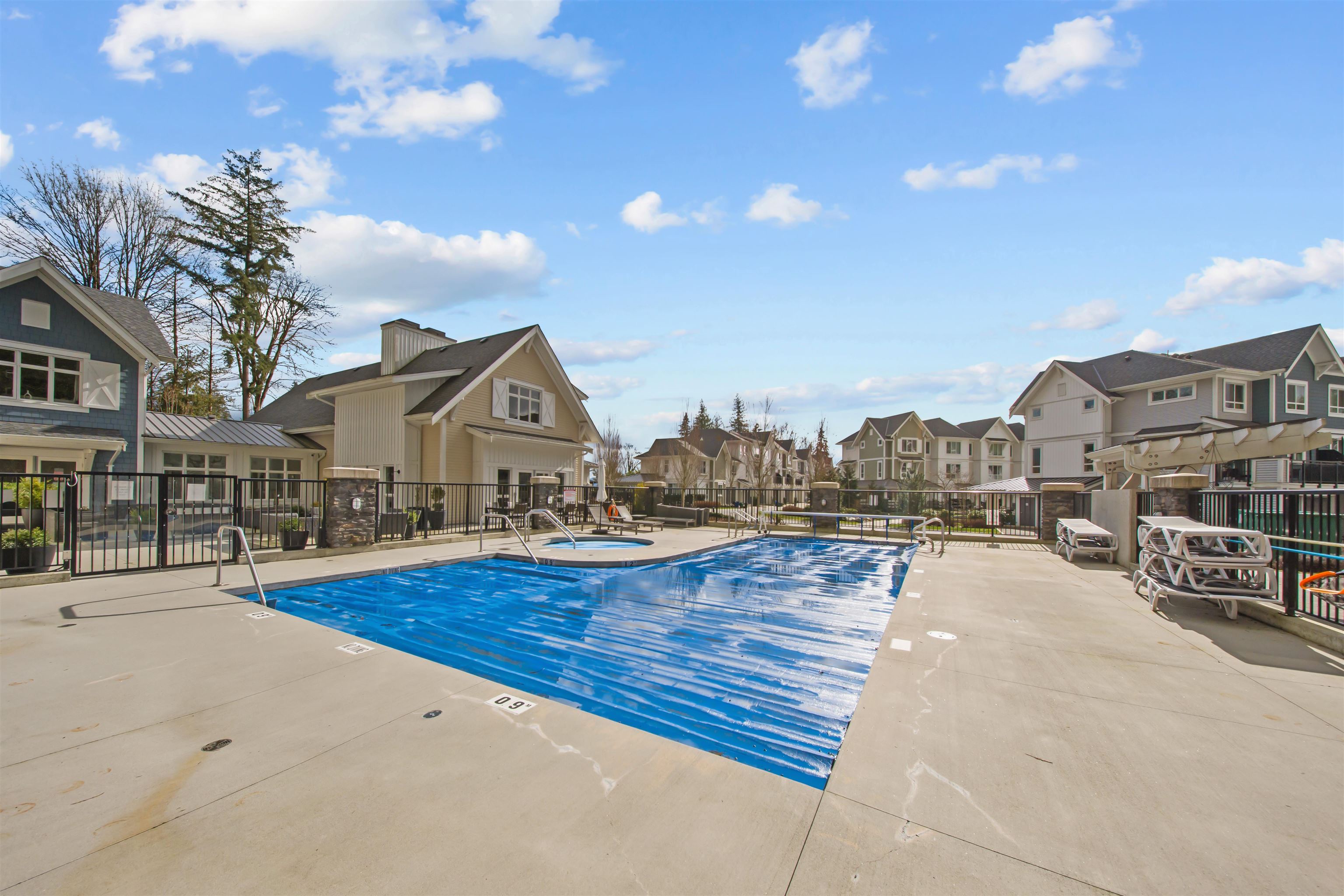 74 8335 NELSON STREET Unit: 74