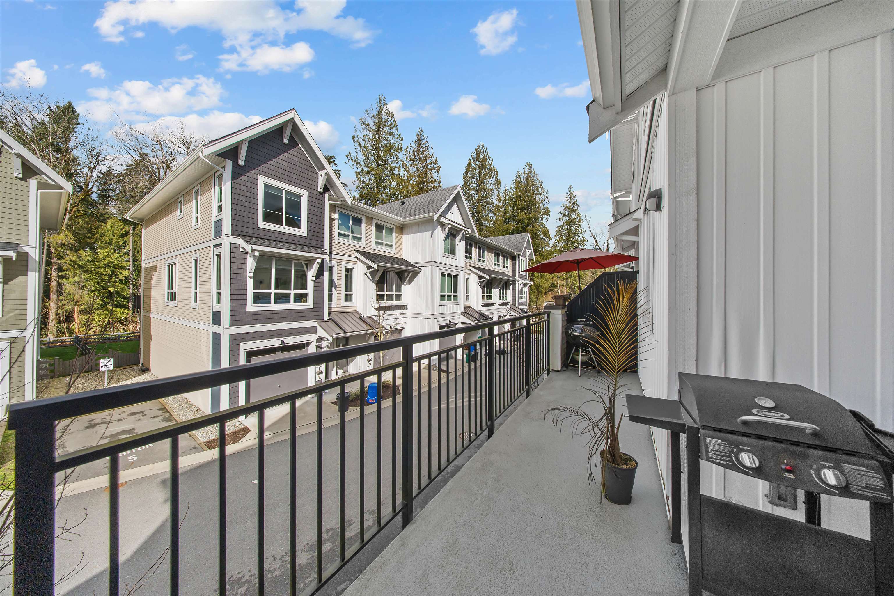 74 8335 NELSON STREET Unit: 74