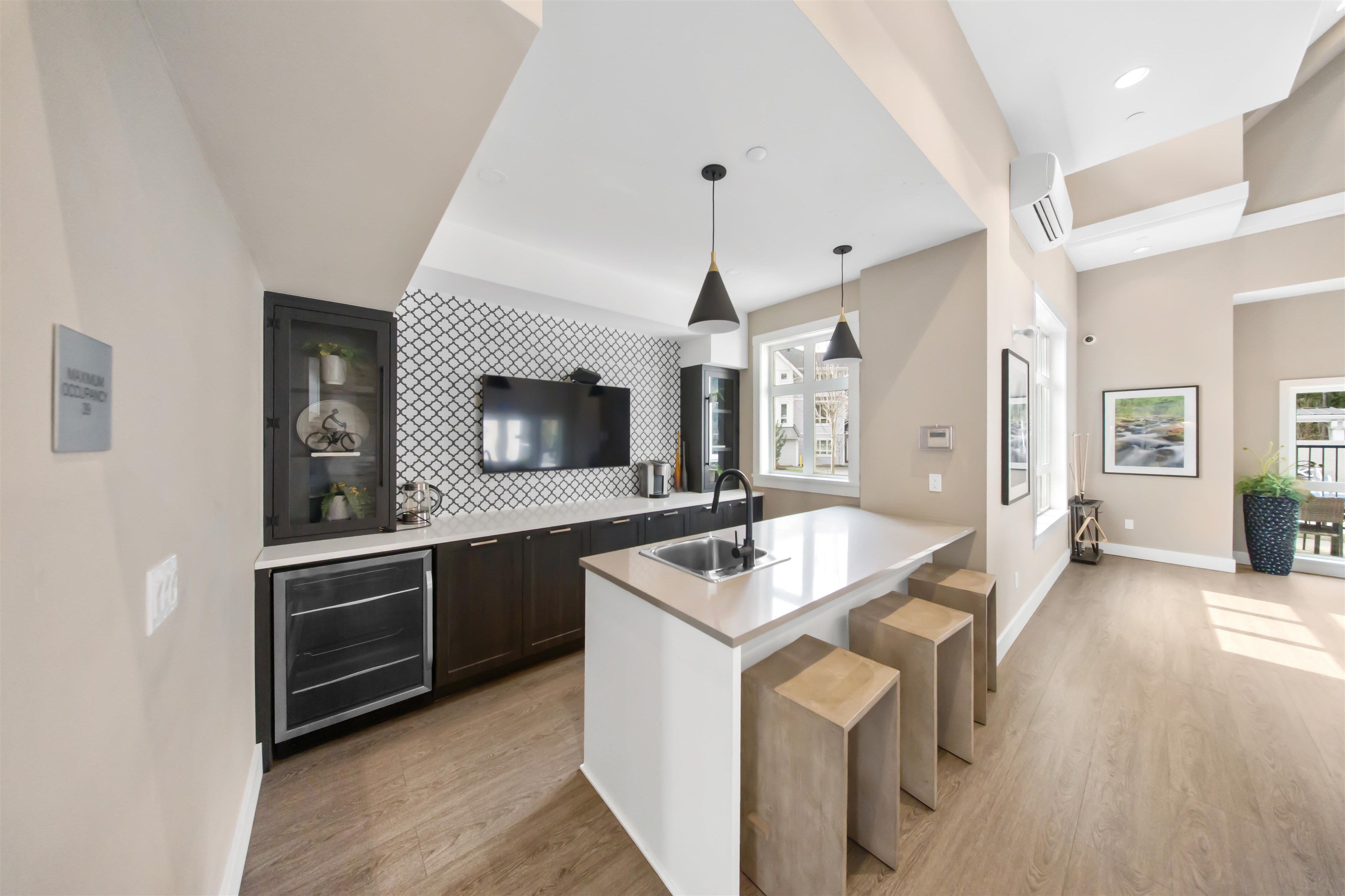 74 8335 NELSON STREET Unit: 74
