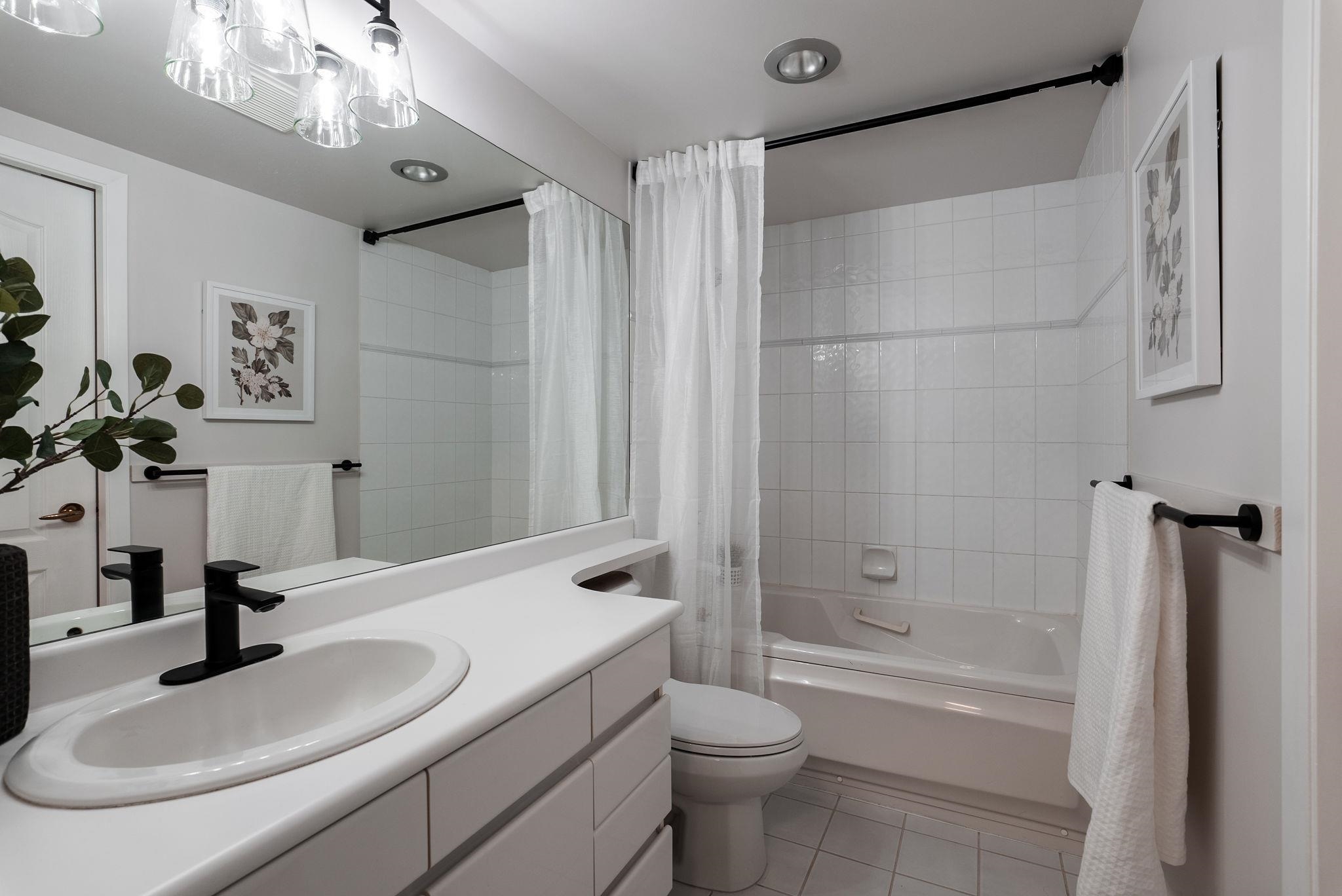 509 1327 E KEITH ROAD Unit: 509