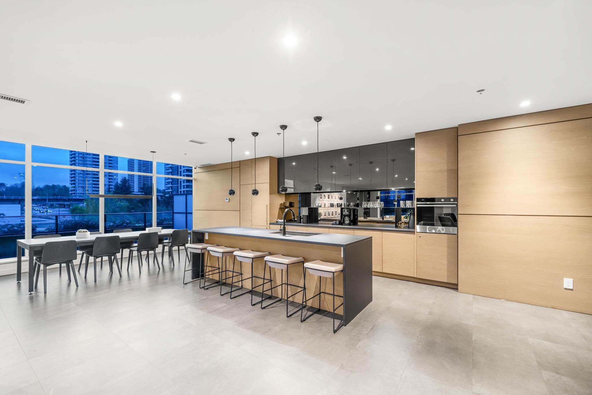 2607 2181 MADISON AVENUE Unit: 2607