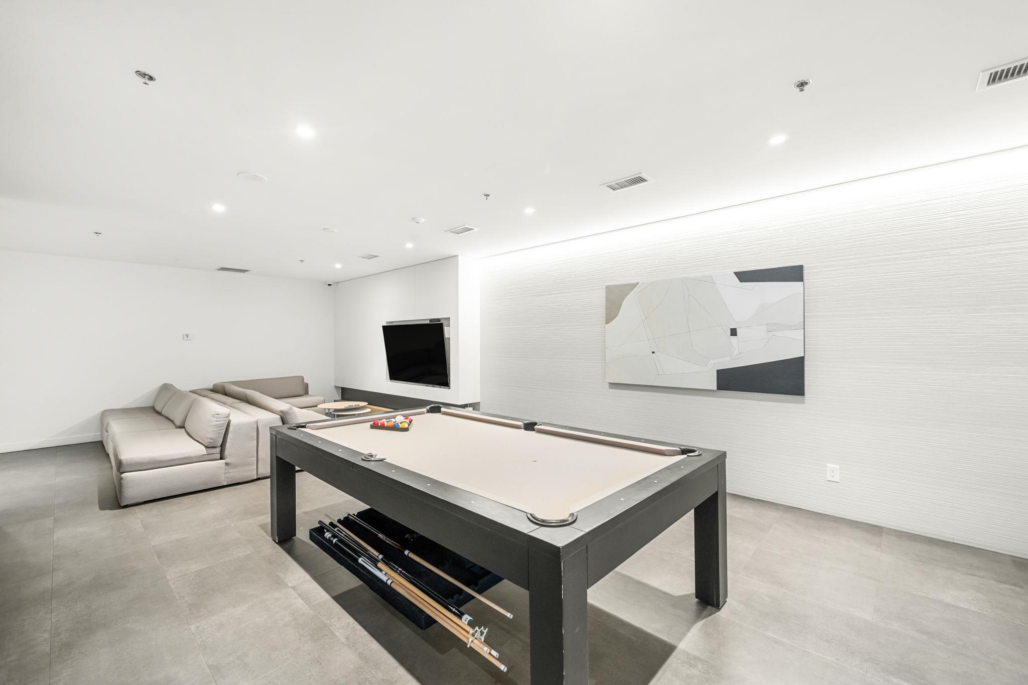 2607 2181 MADISON AVENUE Unit: 2607