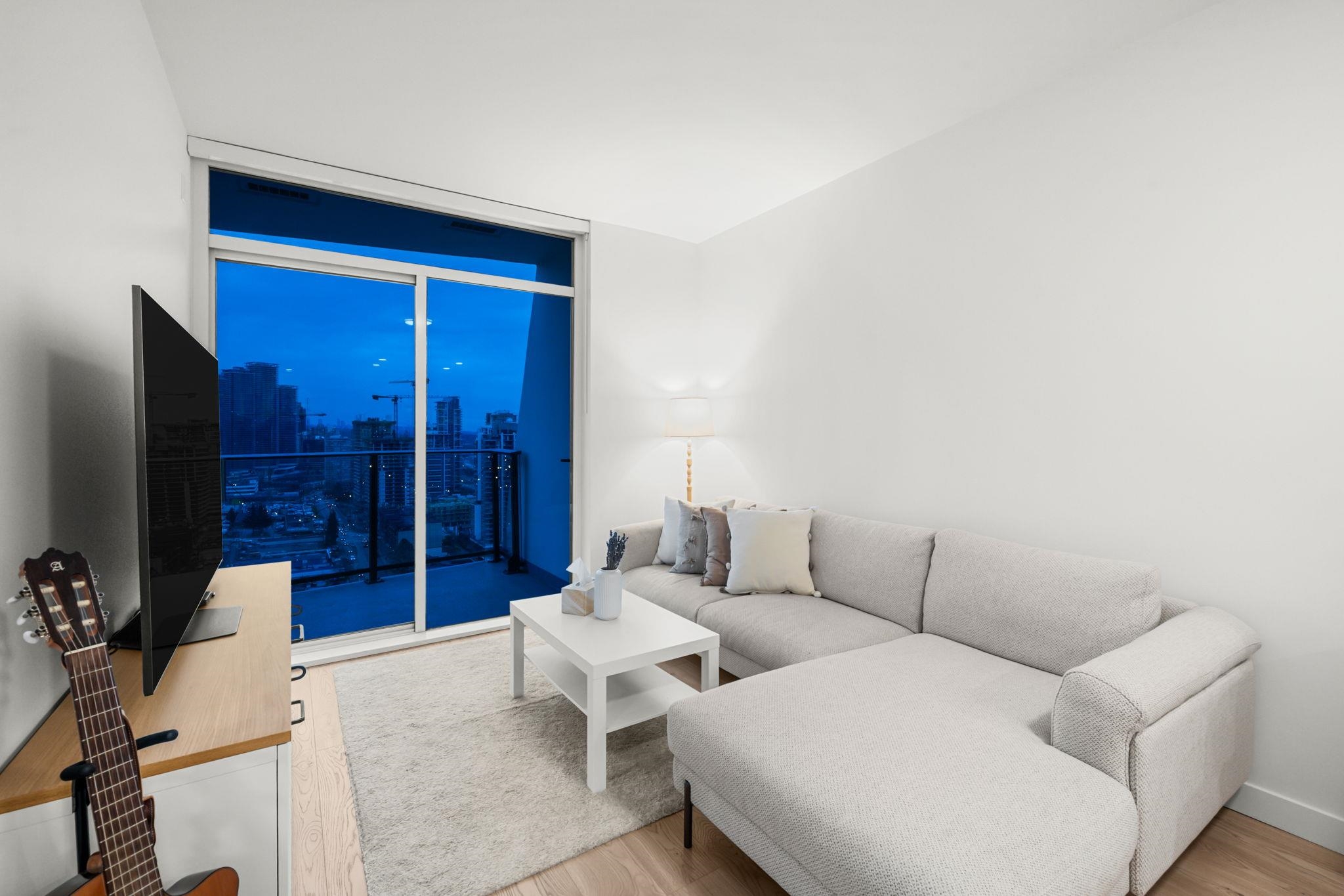 2607 2181 MADISON AVENUE Unit: 2607