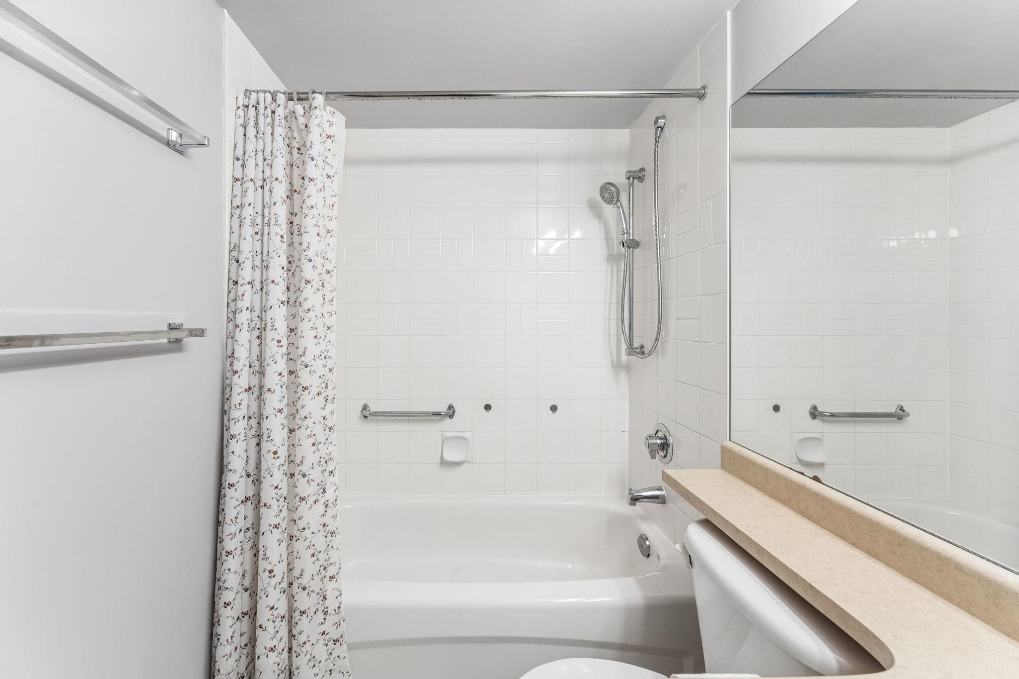 901 3520 CROWLEY DRIVE Unit: 901