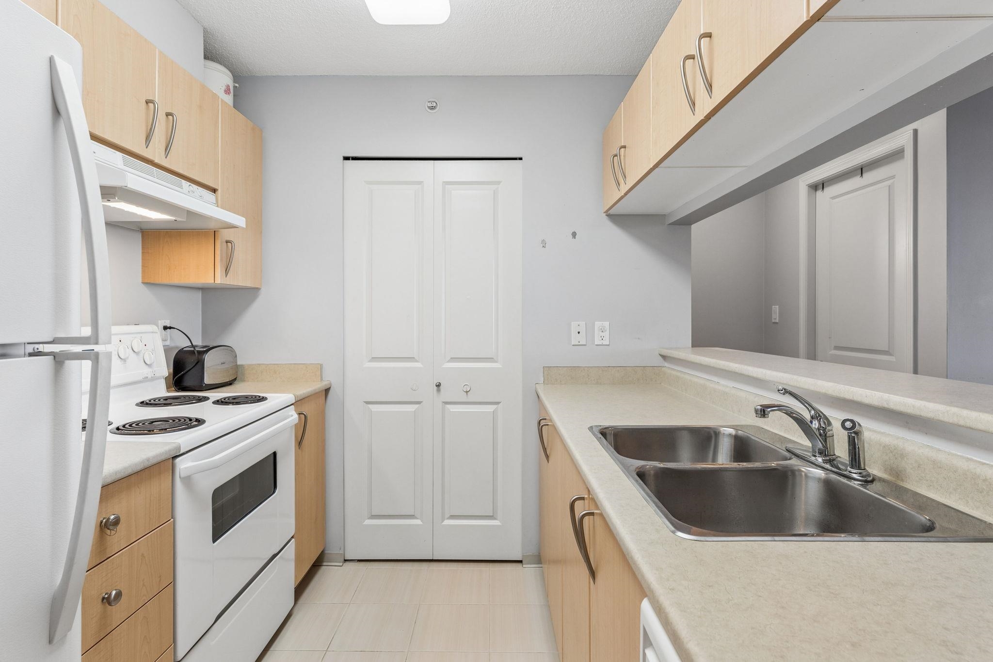 901 3520 CROWLEY DRIVE Unit: 901