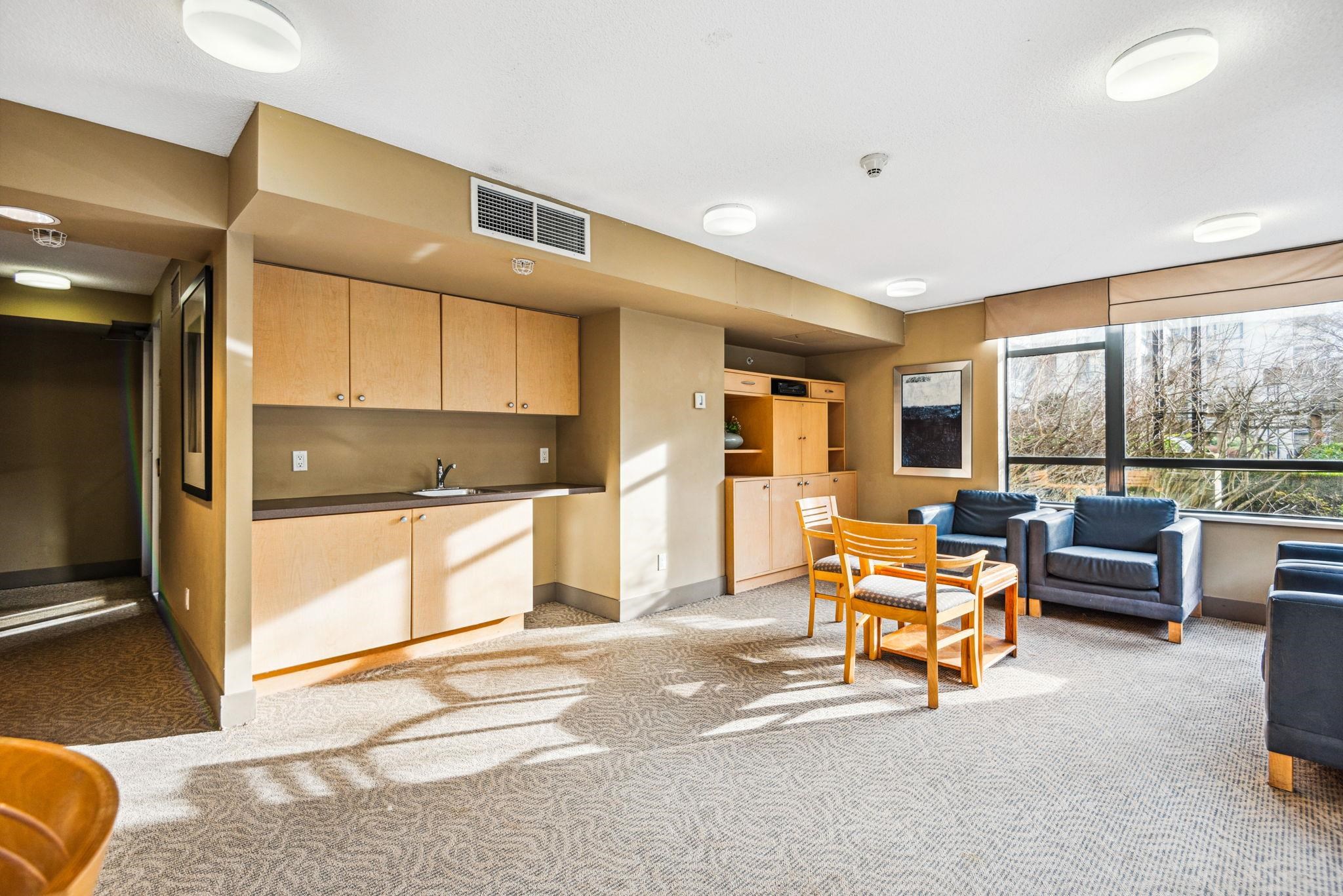 901 3520 CROWLEY DRIVE Unit: 901