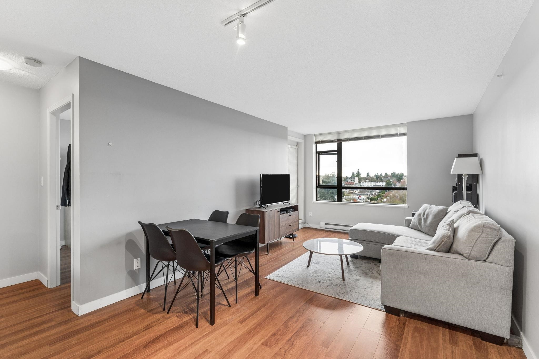 901 3520 CROWLEY DRIVE Unit: 901