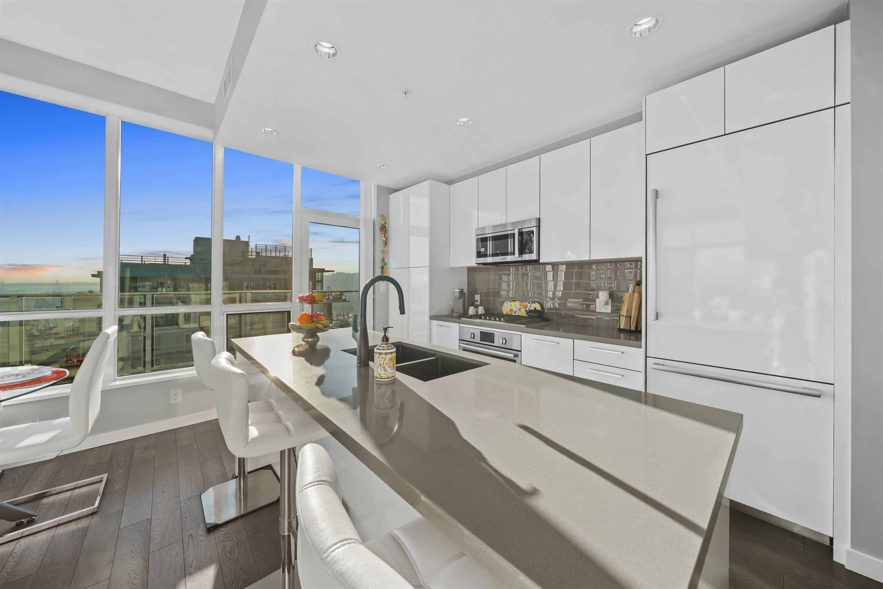 2903 3093 WINDSOR GATE Unit: 2903