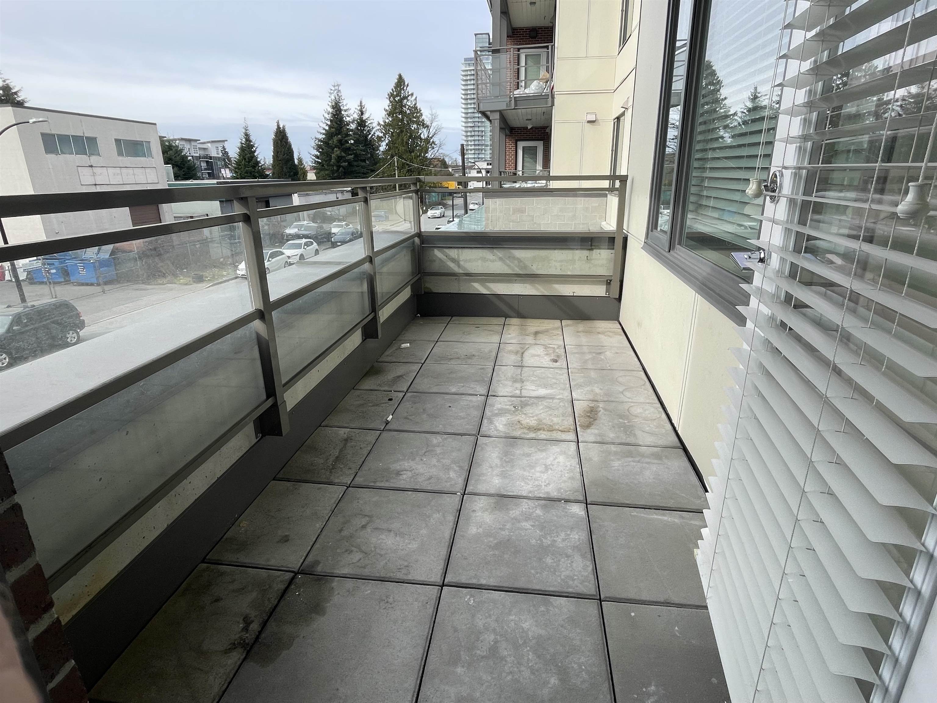 230 5355 LANE STREET Unit: 230