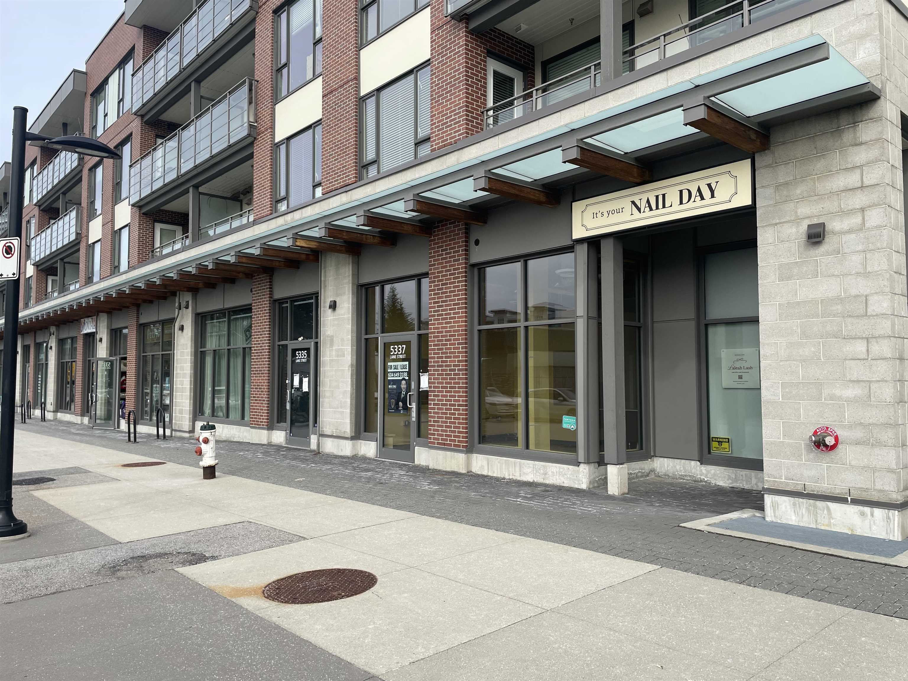 230 5355 LANE STREET Unit: 230