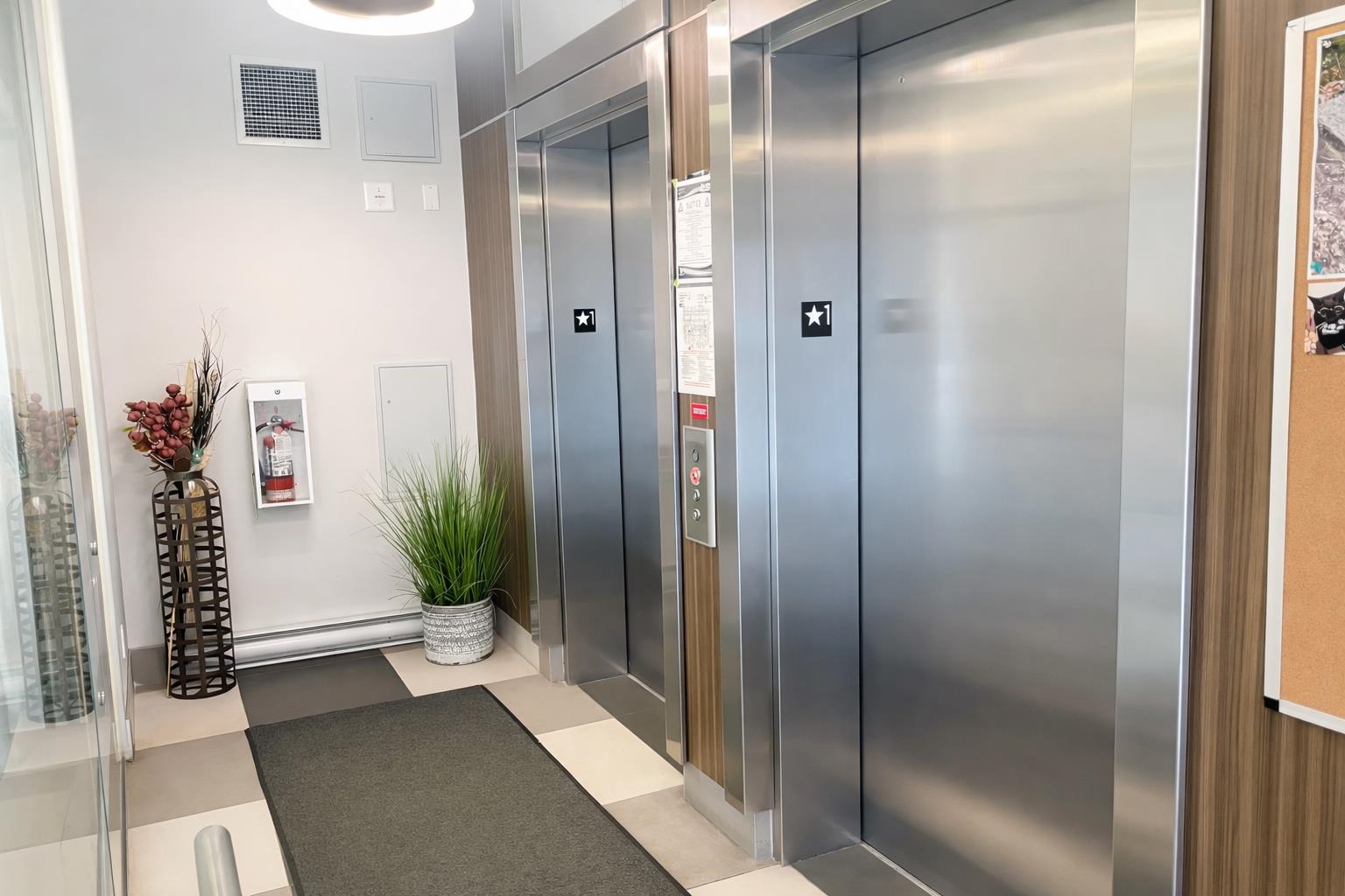 230 5355 LANE STREET Unit: 230