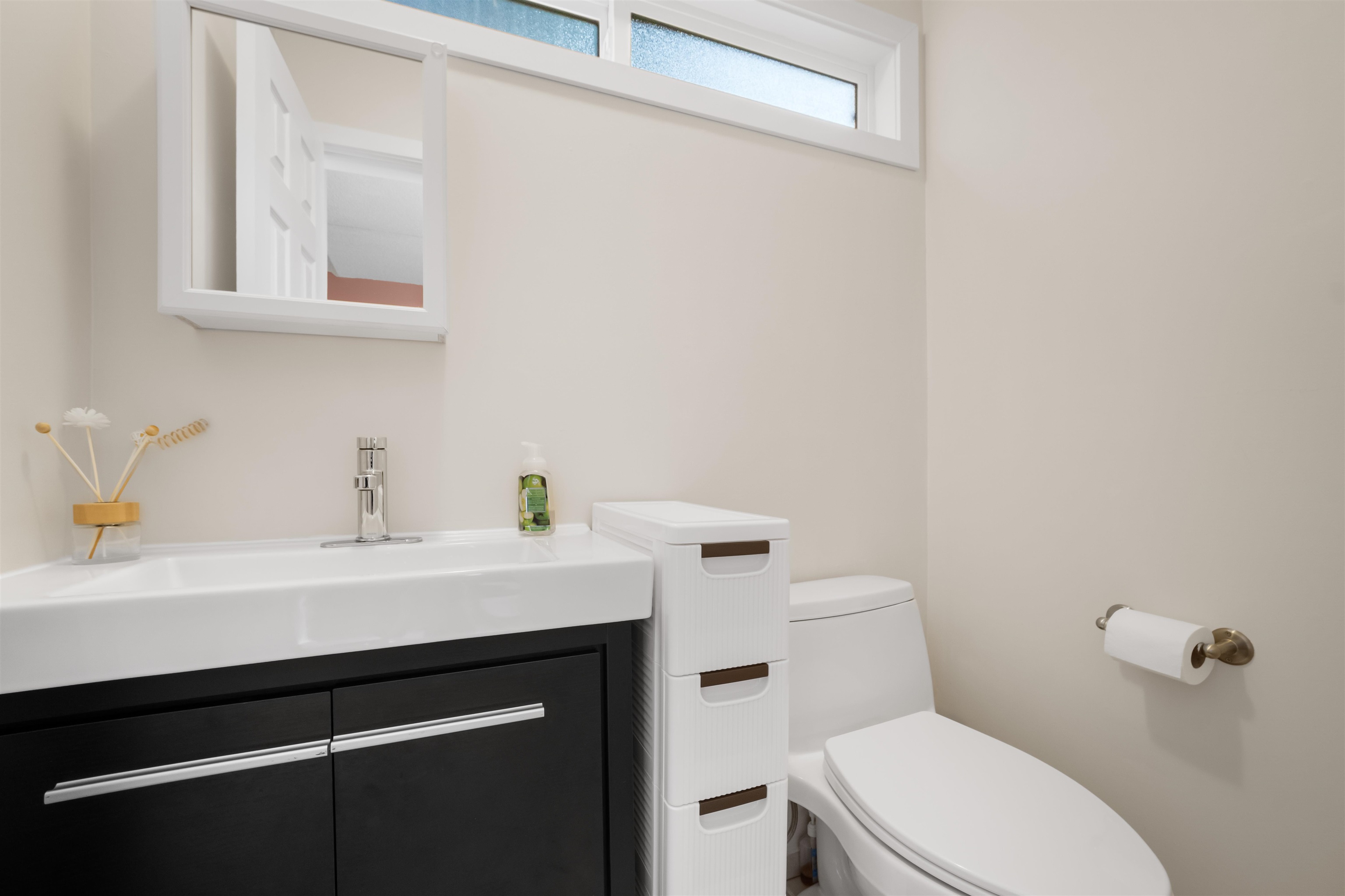 4725 CEDARGLEN PLACE