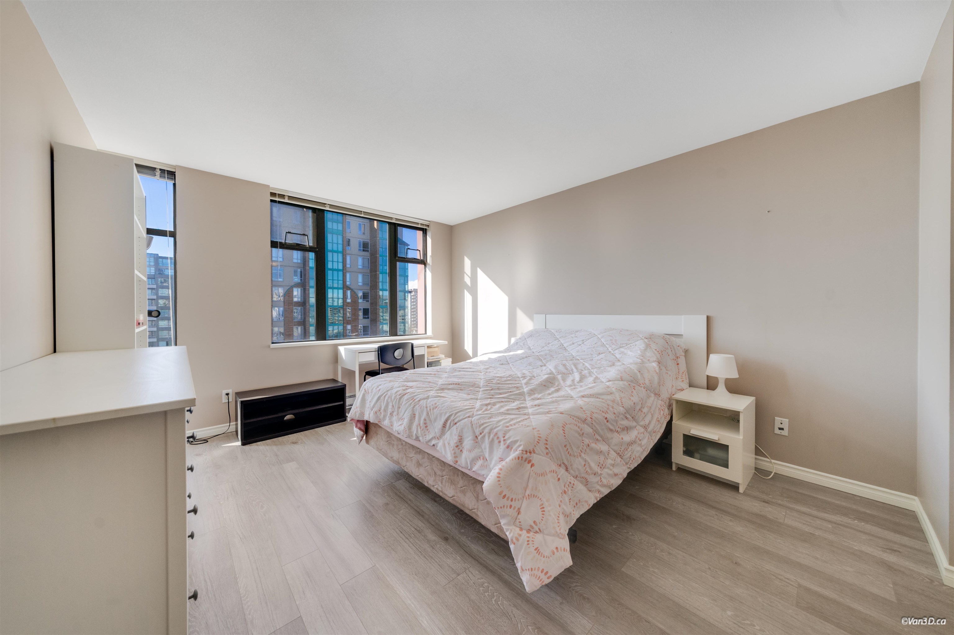 1001 5933 COONEY ROAD Unit: 1001