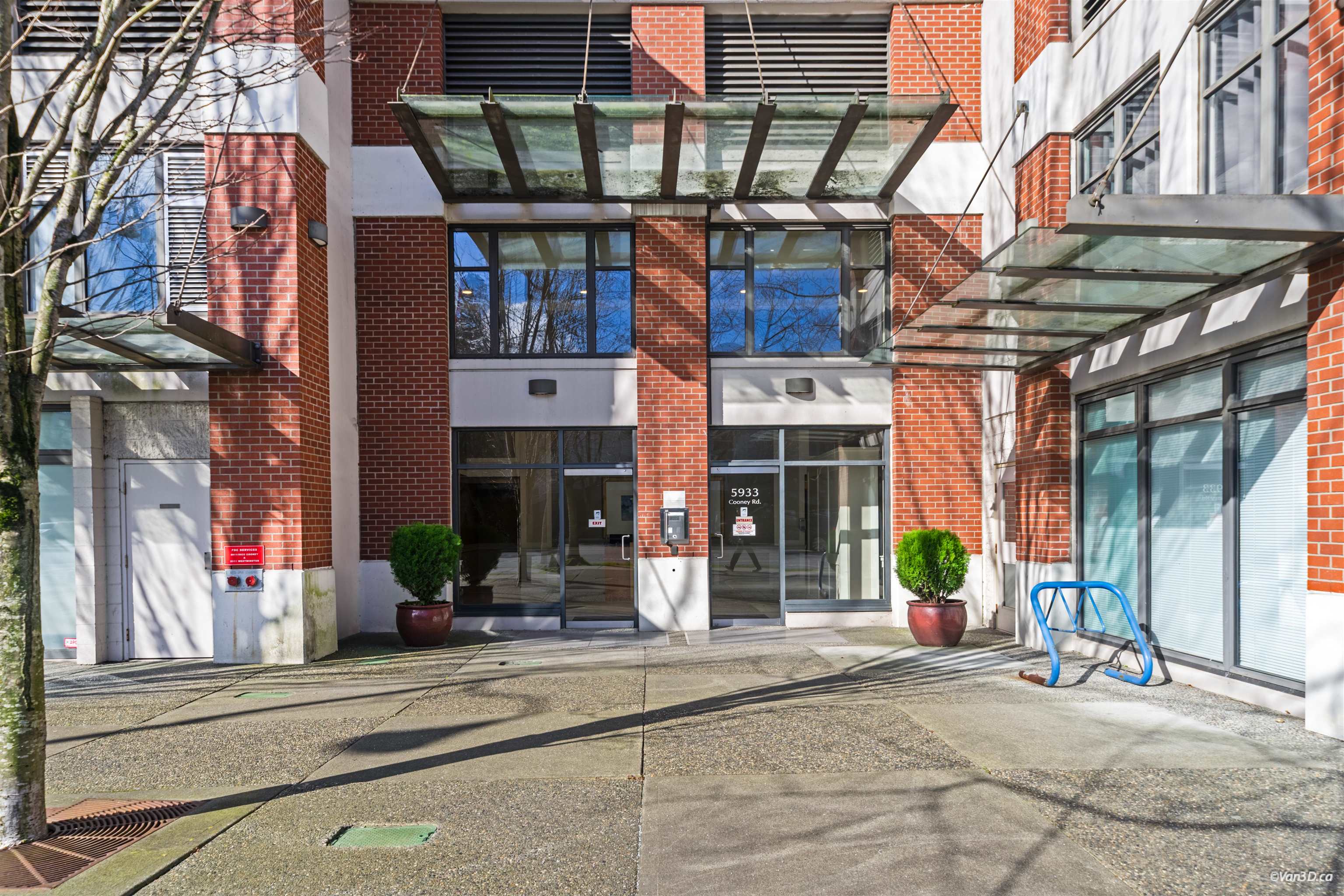 1001 5933 COONEY ROAD Unit: 1001