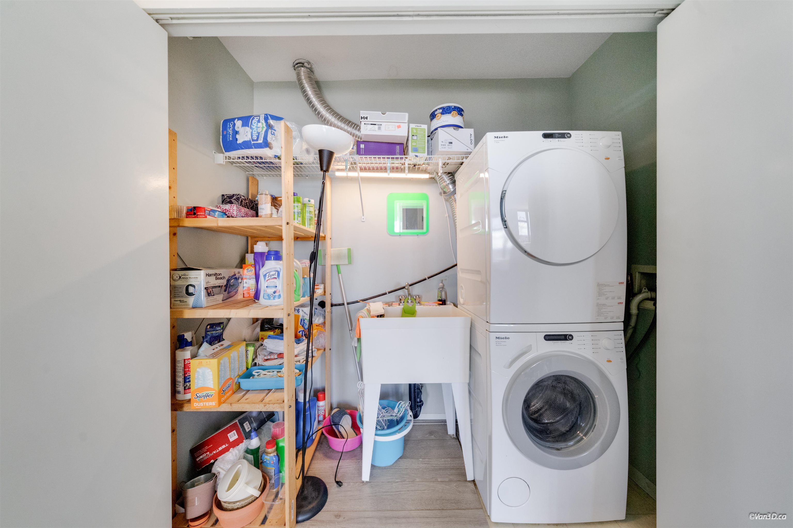 1001 5933 COONEY ROAD Unit: 1001